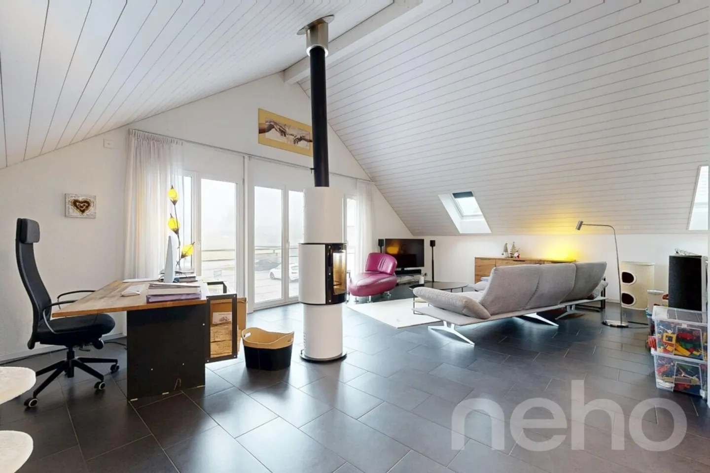 Moderne Attikawohnung mit Terrasse - Foto 4 von 12