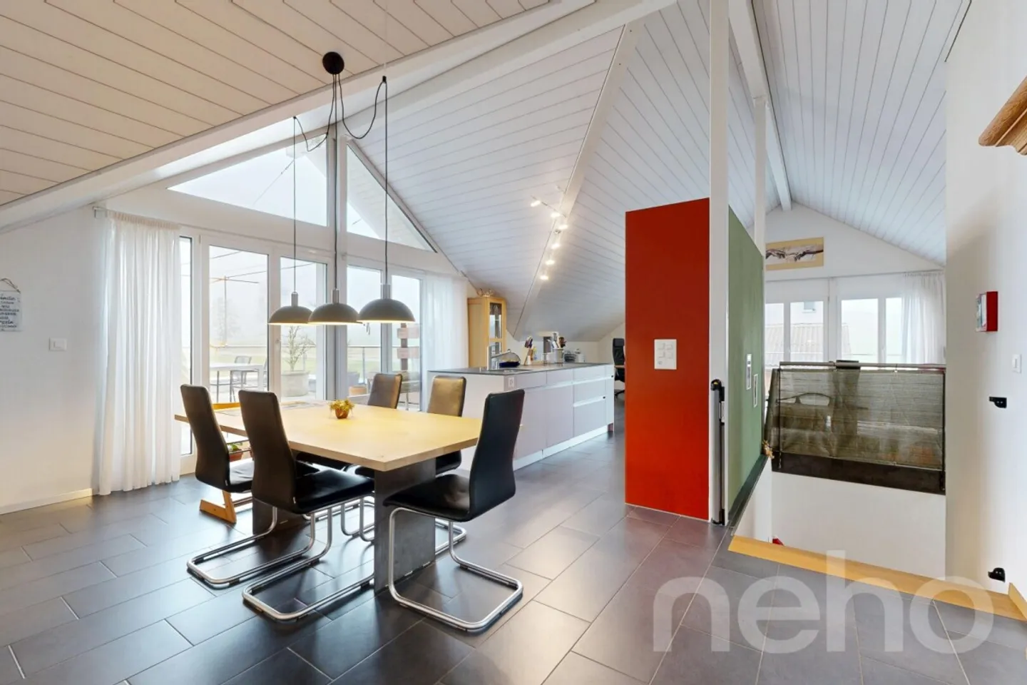 Moderne Attikawohnung mit Terrasse - Foto 7 von 12