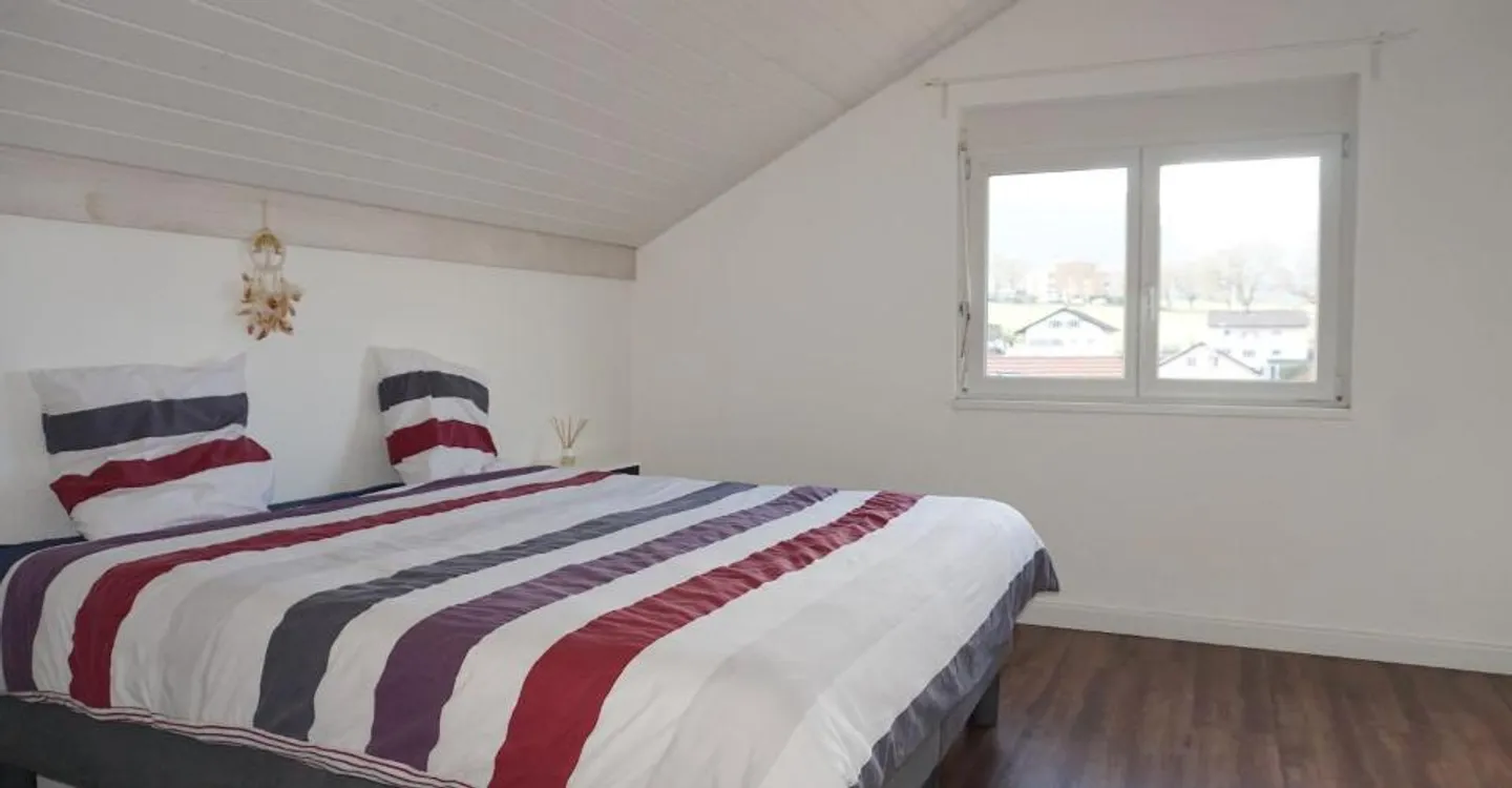 ARI-251 - Geräumige umweltfreundliche Familienvilla (PAC) in der begehrten Nachbarschaft - Foto 9 von 13