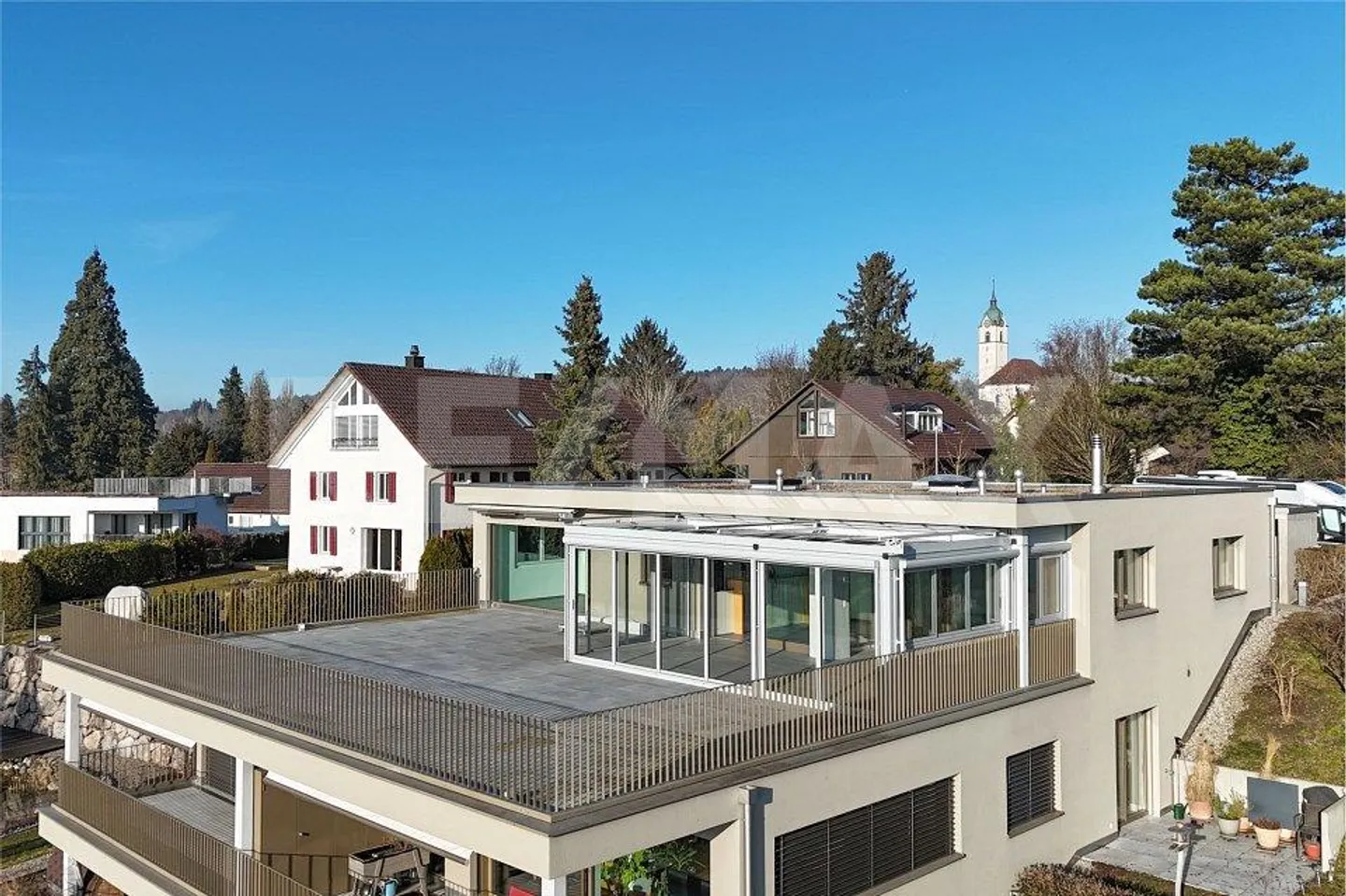 Exclusive 4.5 Room Penthouse Apartment for Sale in Meisterschwanden - Photo 1 of 13