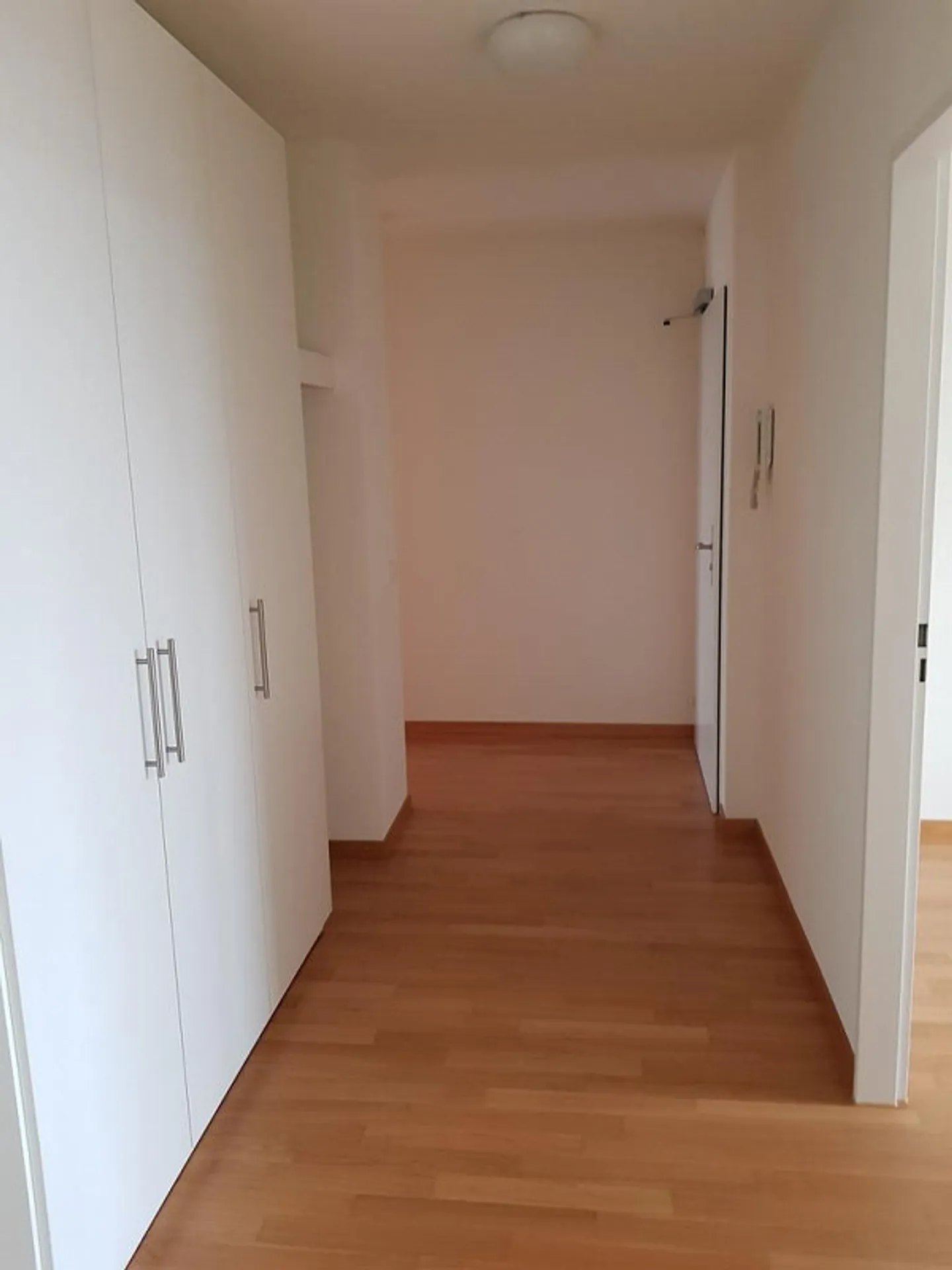 Modernes Apartment mit traumhafter Aussicht - Foto 2 von 11