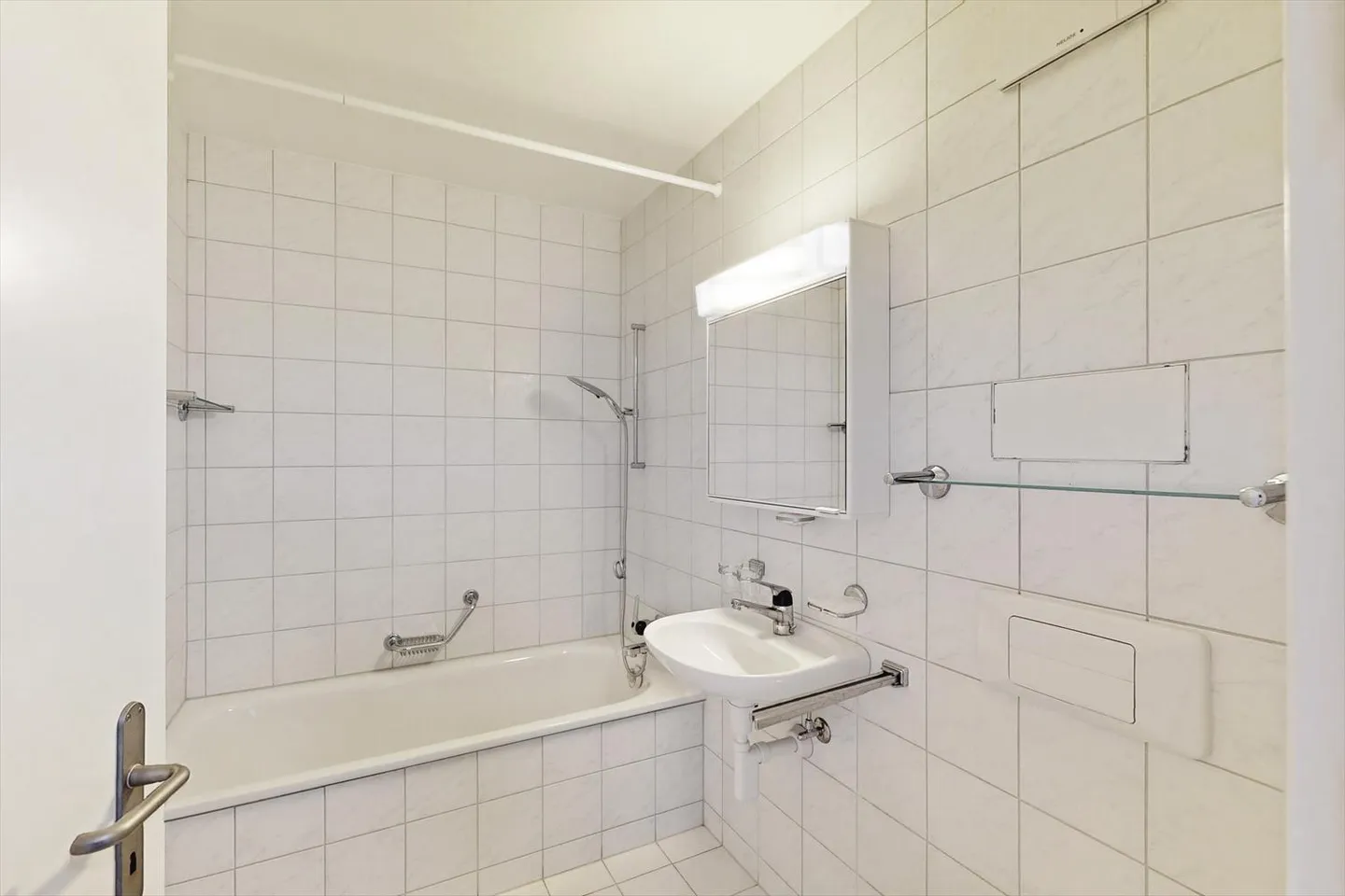 Prime Location by the Rhine - Photo 6 of 6