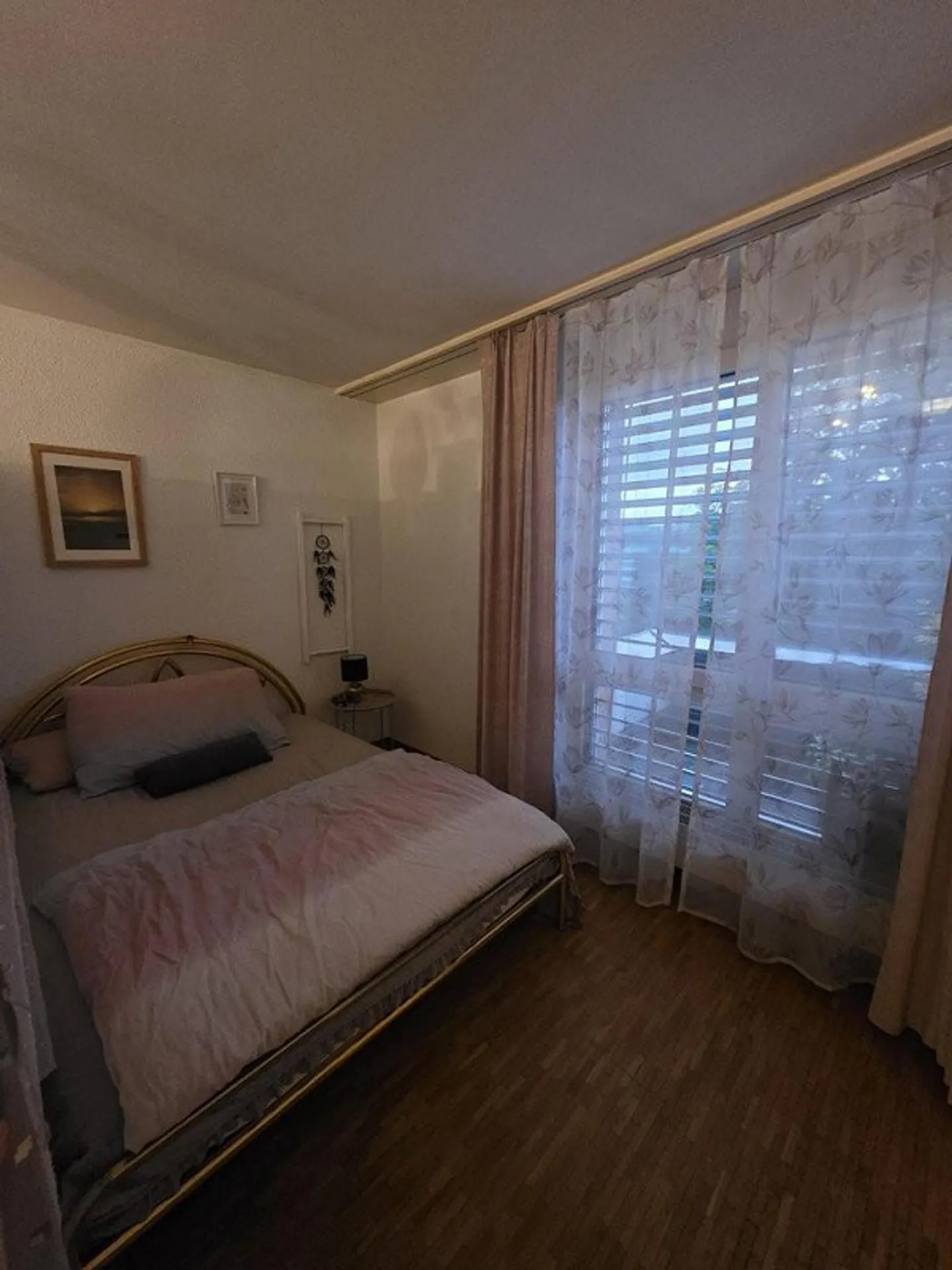 Large 1.5-room apartment with spacious terrace in well-maintained development - Photo 11 of 12