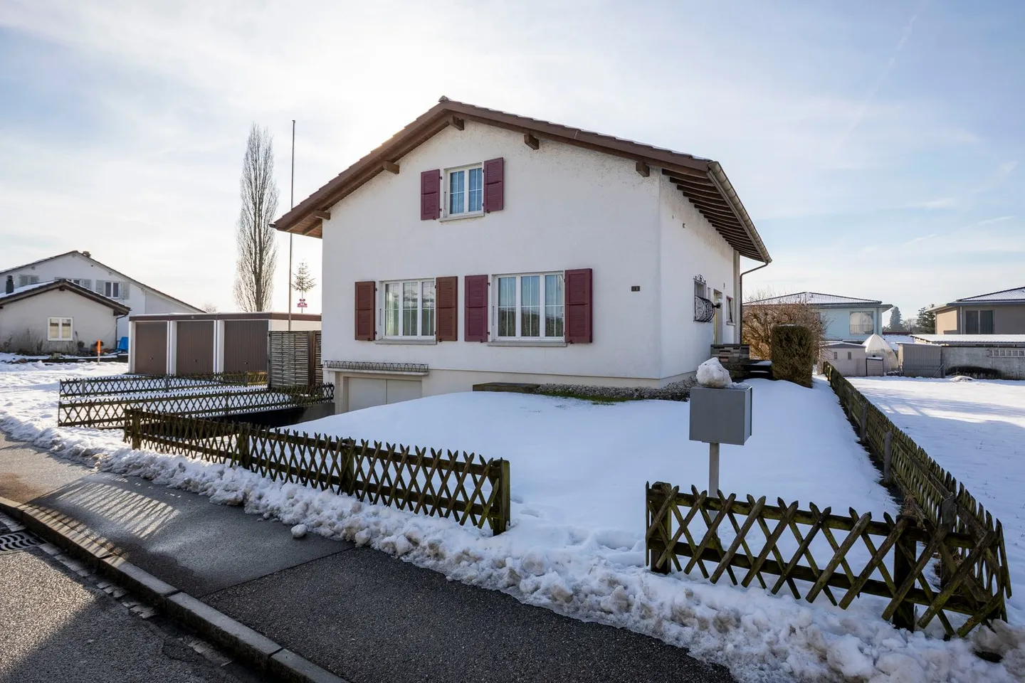 Charmantes Einfamilienhaus mit Potenzial - Foto 2 di 17