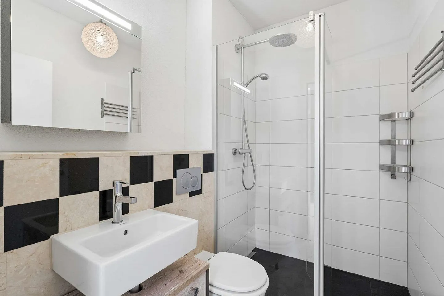 Appartement en attique 3,5 pièces avec terrasse de 117 m2 à Wallisellen - Photo 13 sur 14