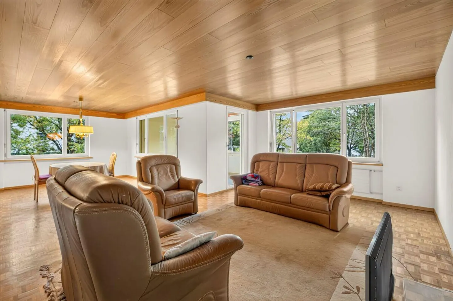 Geräumige Familienwohnung mit Balkon - Foto 3 von 13