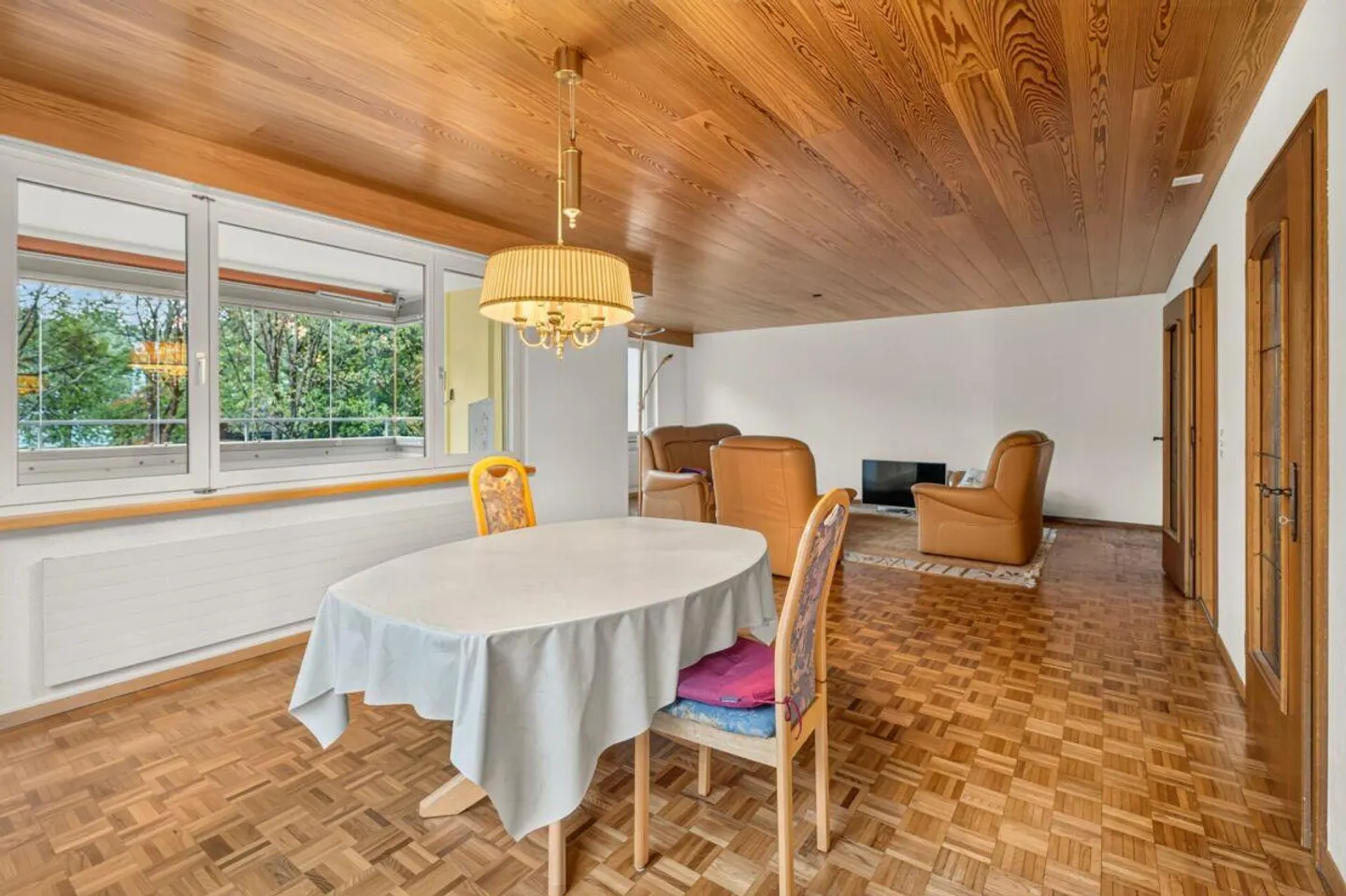 Geräumige Familienwohnung mit Balkon - Foto 2 von 13
