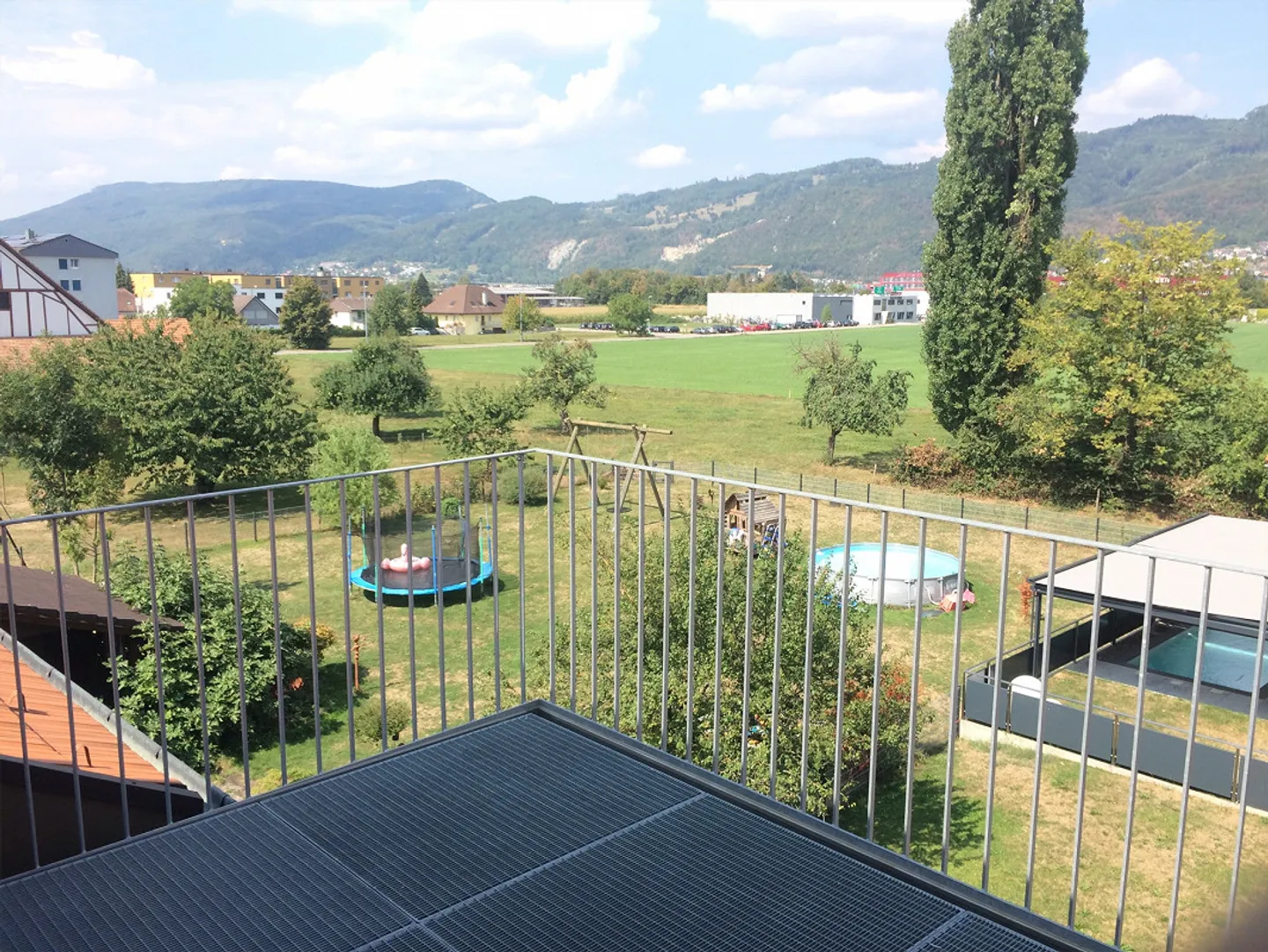 Bright 2 1/2 Room Maisonette Apartment (ideal for singles) - Photo 7 of 8