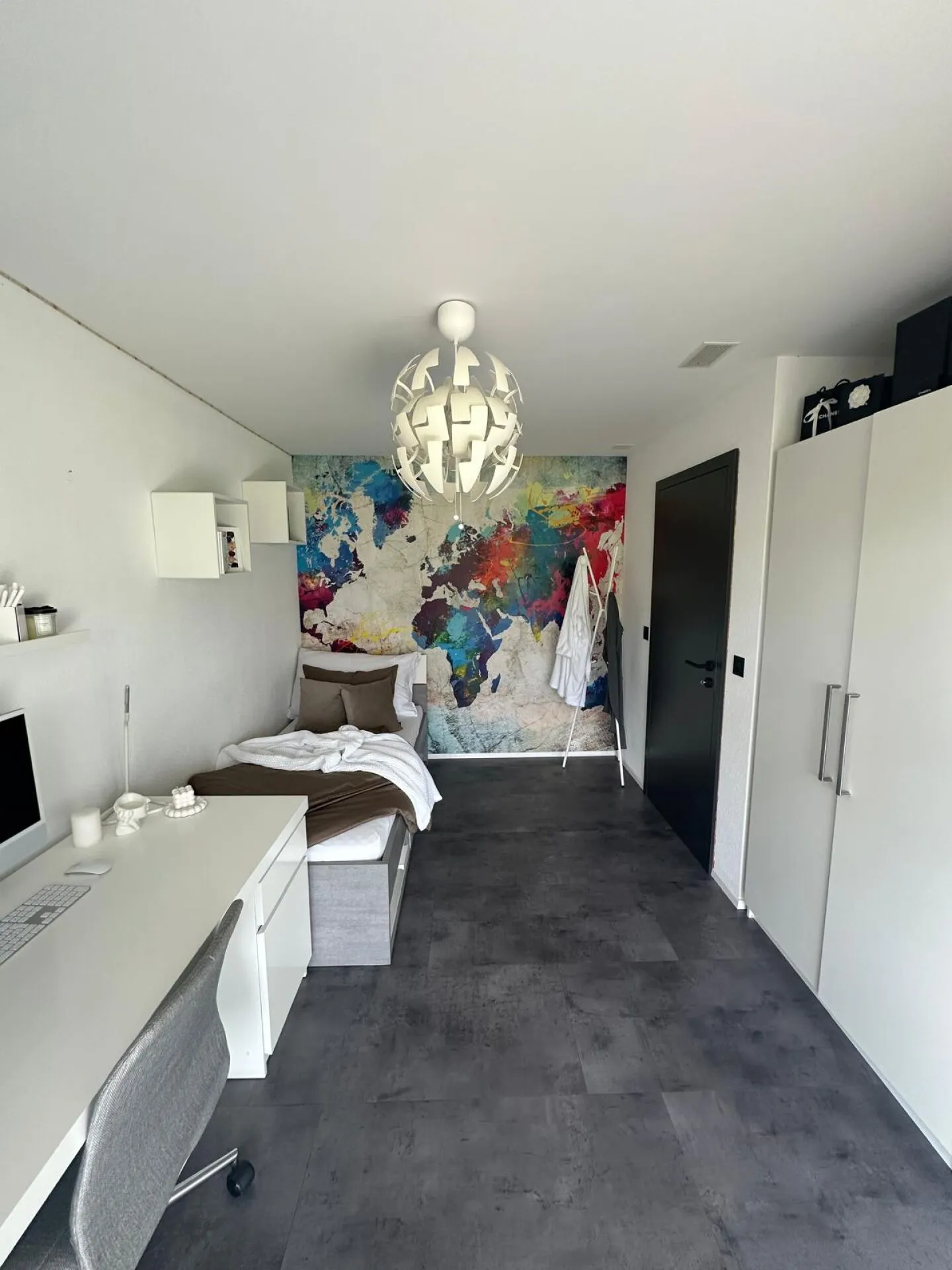 Moderna casa unifamiliare di 6,5 stanze con appartamento di 2,5 stanze (ufficio/commerciale) - Foto 5 di 14
