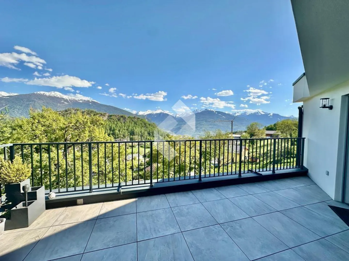 Magnificent architect-designed villa - exceptional location - Photo 4 of 13