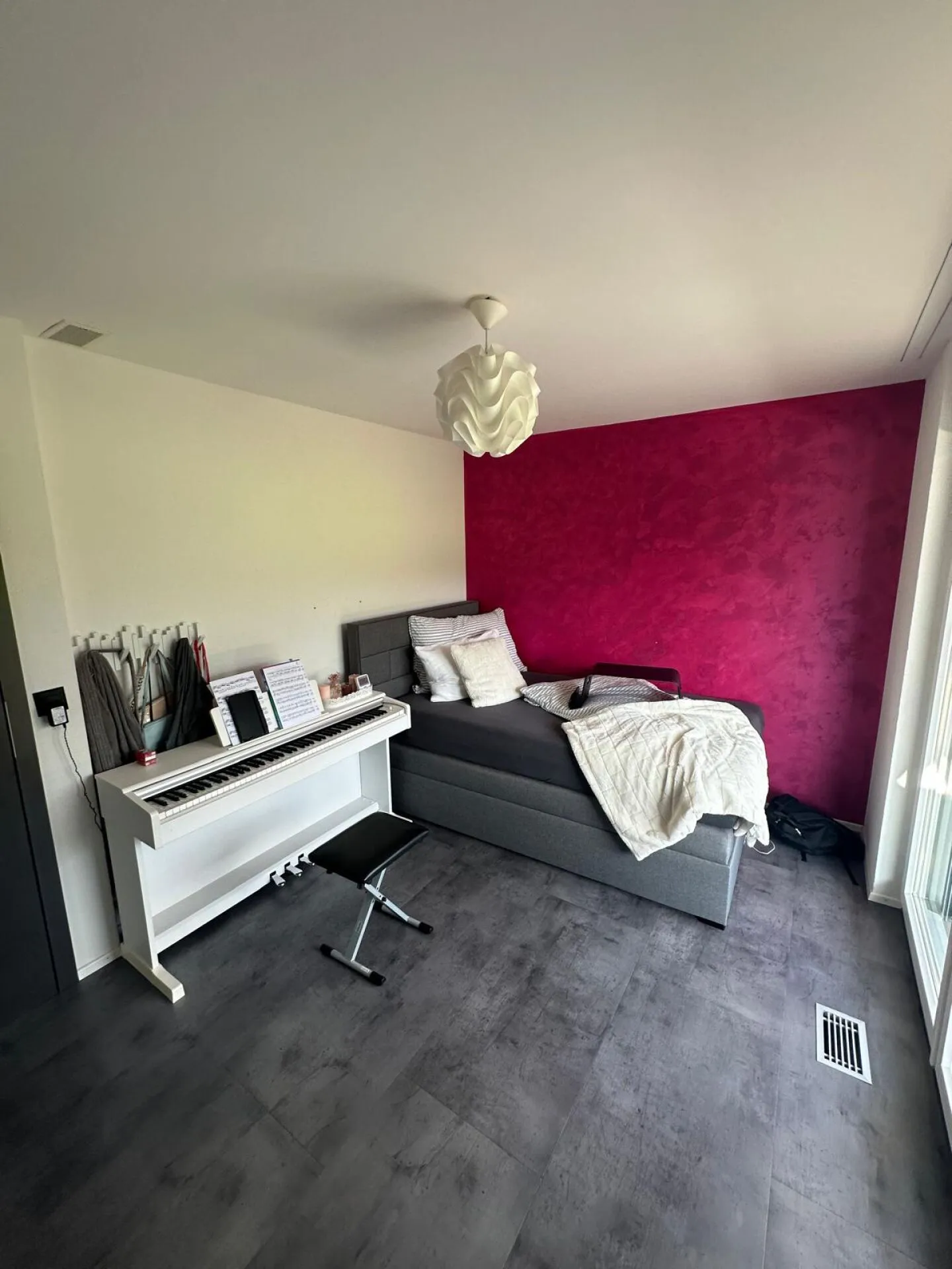 Moderna casa unifamiliare di 6,5 stanze con appartamento di 2,5 stanze (ufficio/commerciale) - Foto 9 di 14