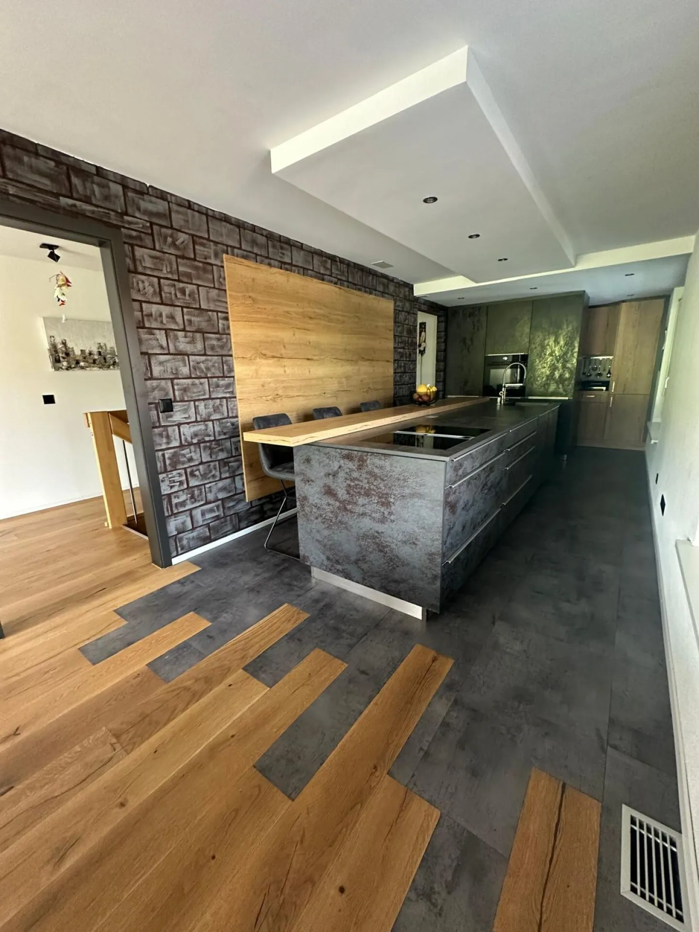 Moderna casa unifamiliare di 6,5 stanze con appartamento di 2,5 stanze (ufficio/commerciale) - Foto 10 di 14
