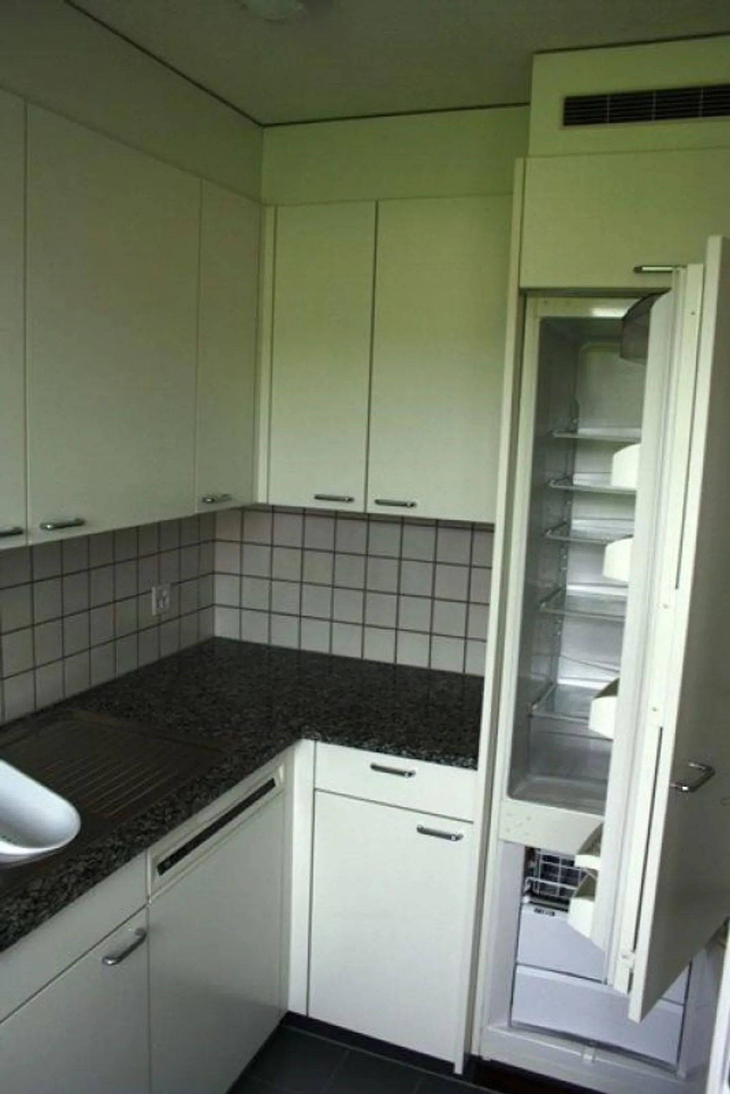 Gemütliche Dachwohnung mit Kaminofen - Foto 3 von 14