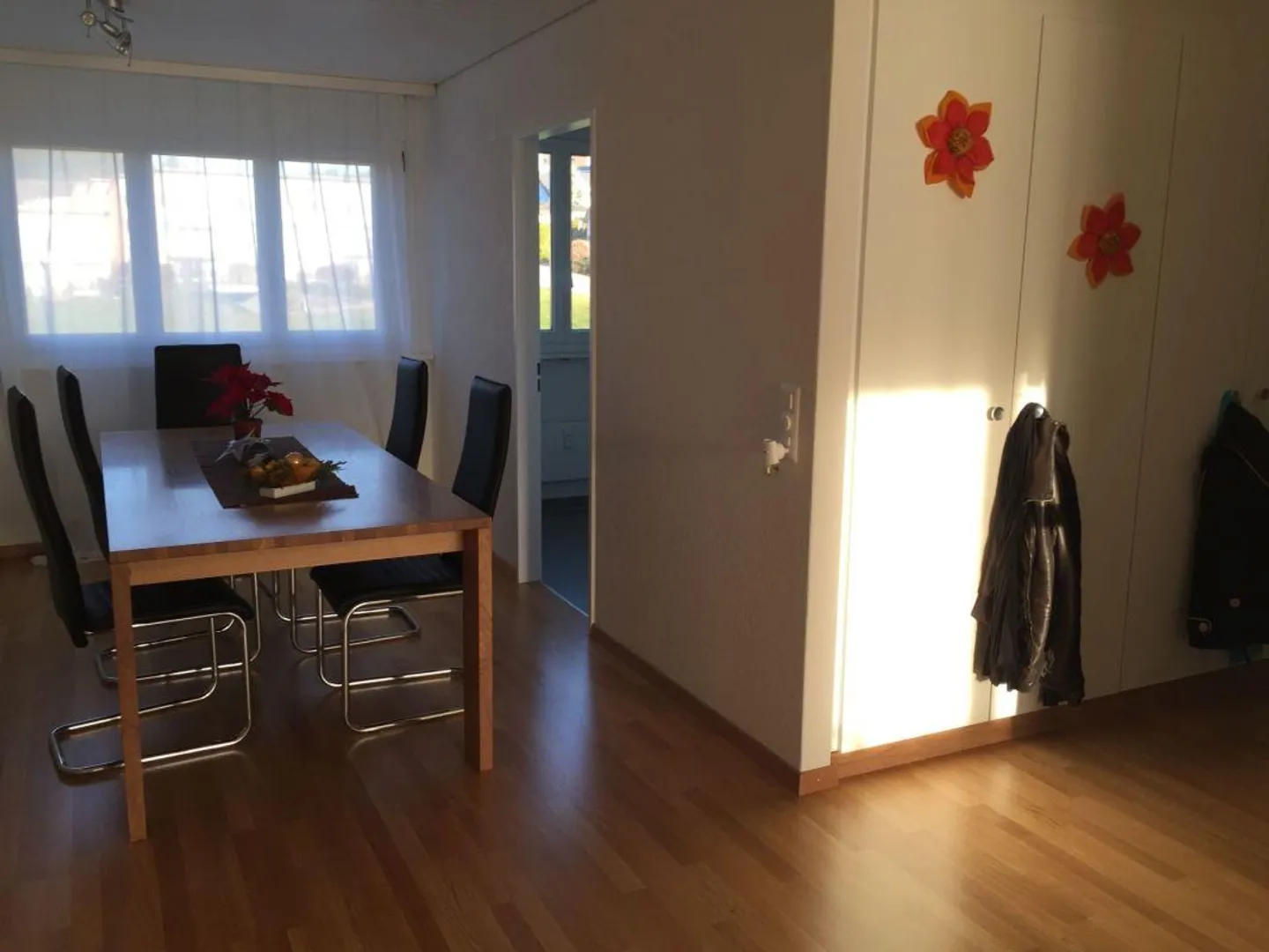 Gemütliche Dachwohnung mit Kaminofen - Foto 10 von 14