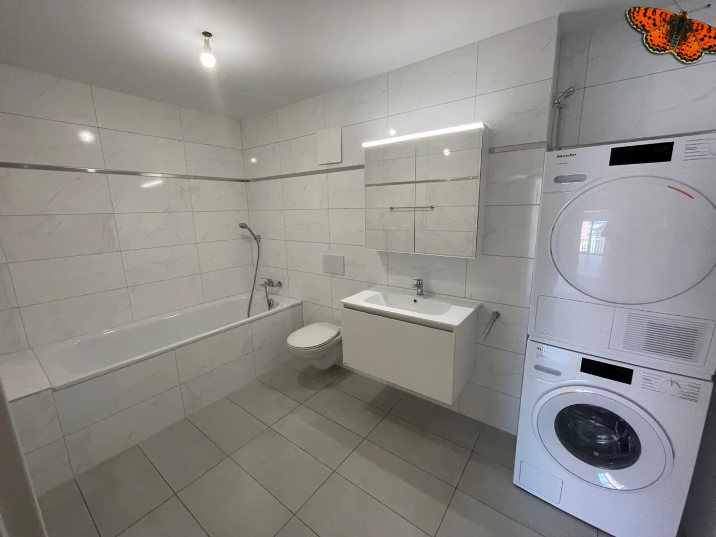 Charming 3 ½ Rooms - Center Bulle - Photo 4 of 7