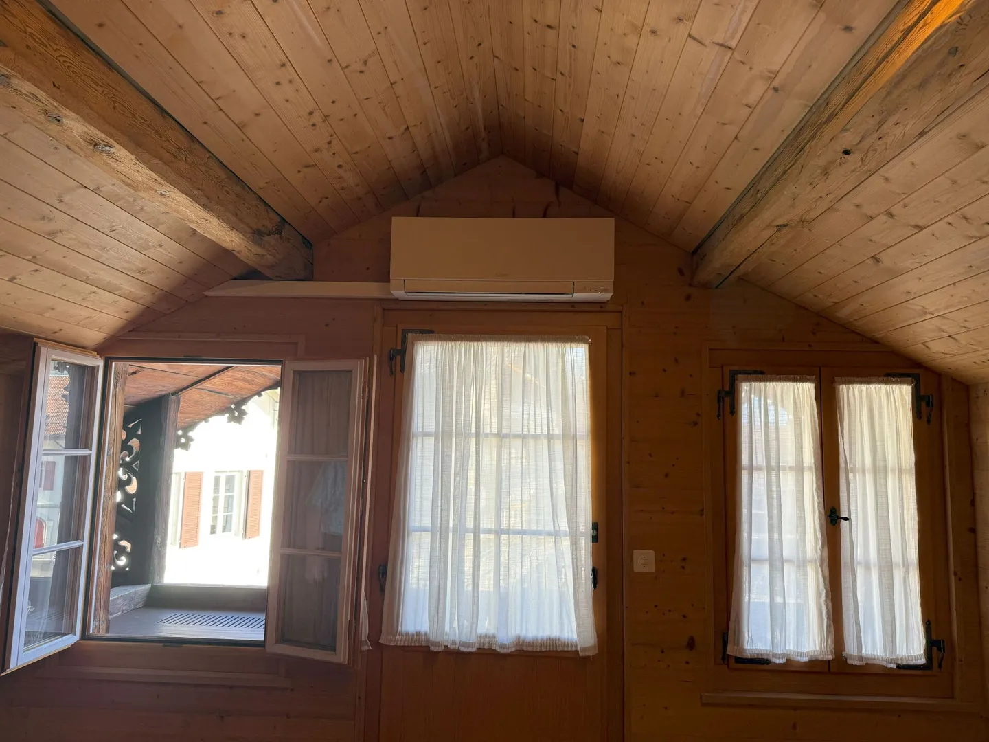 Immeuble résidentiel et commercial en emplacement central - Photo 26 sur 30