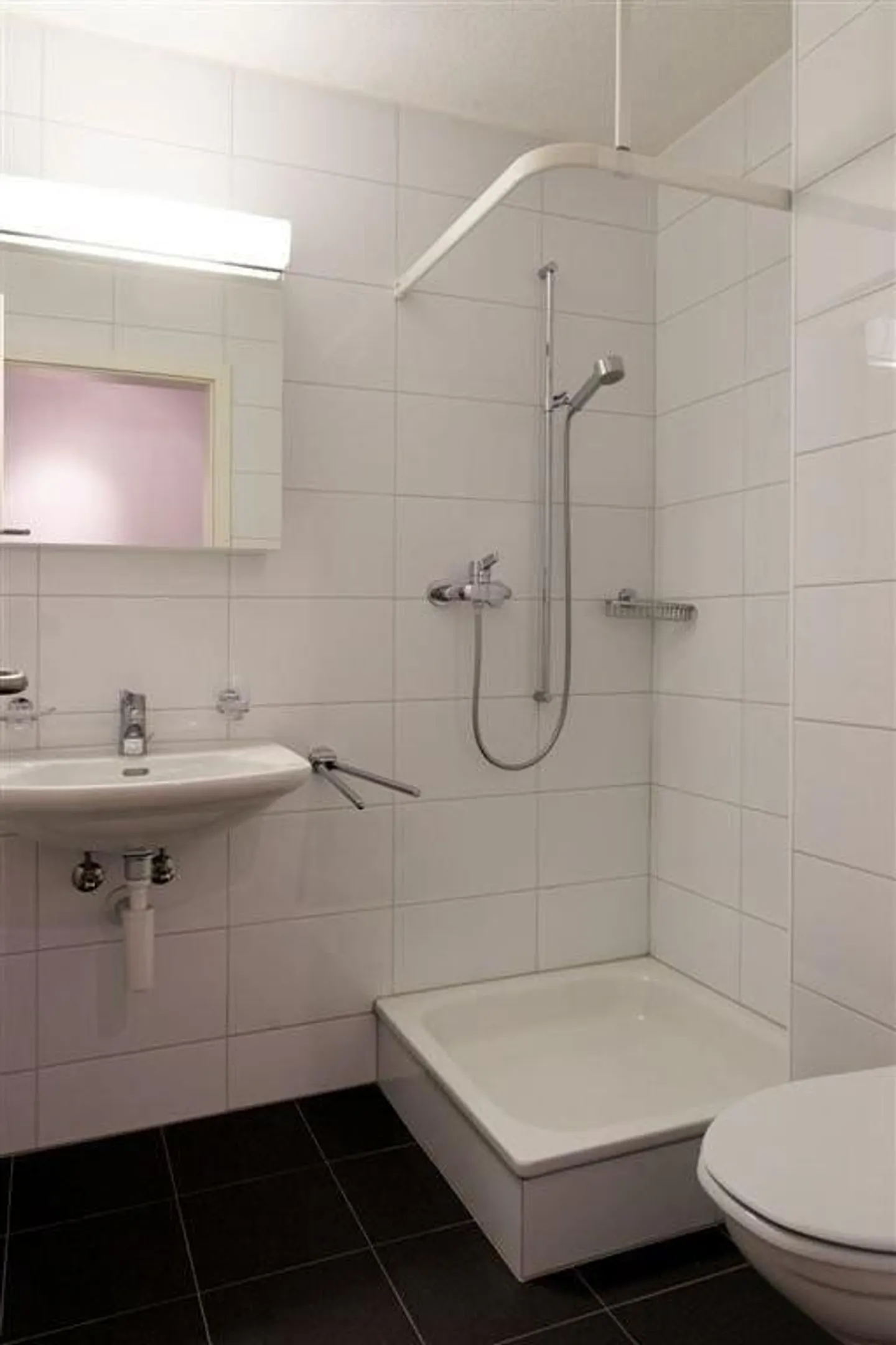 Blumenrain : appartement moderne et spacieux de 4,5 pièces - Photo 10 sur 11