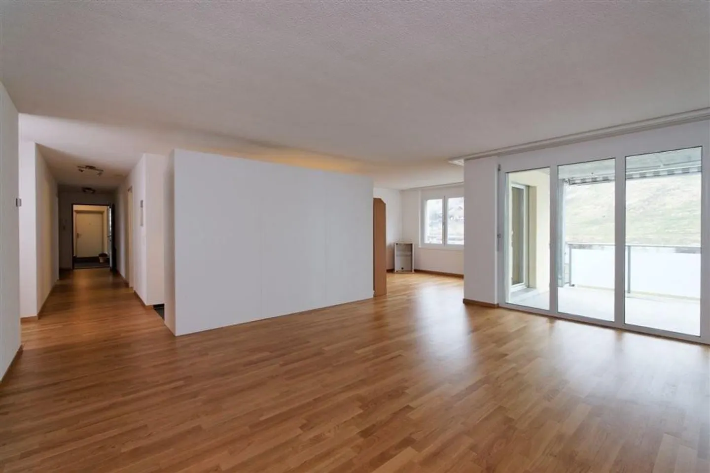Blumenrain : appartement moderne et spacieux de 4,5 pièces - Photo 2 sur 11