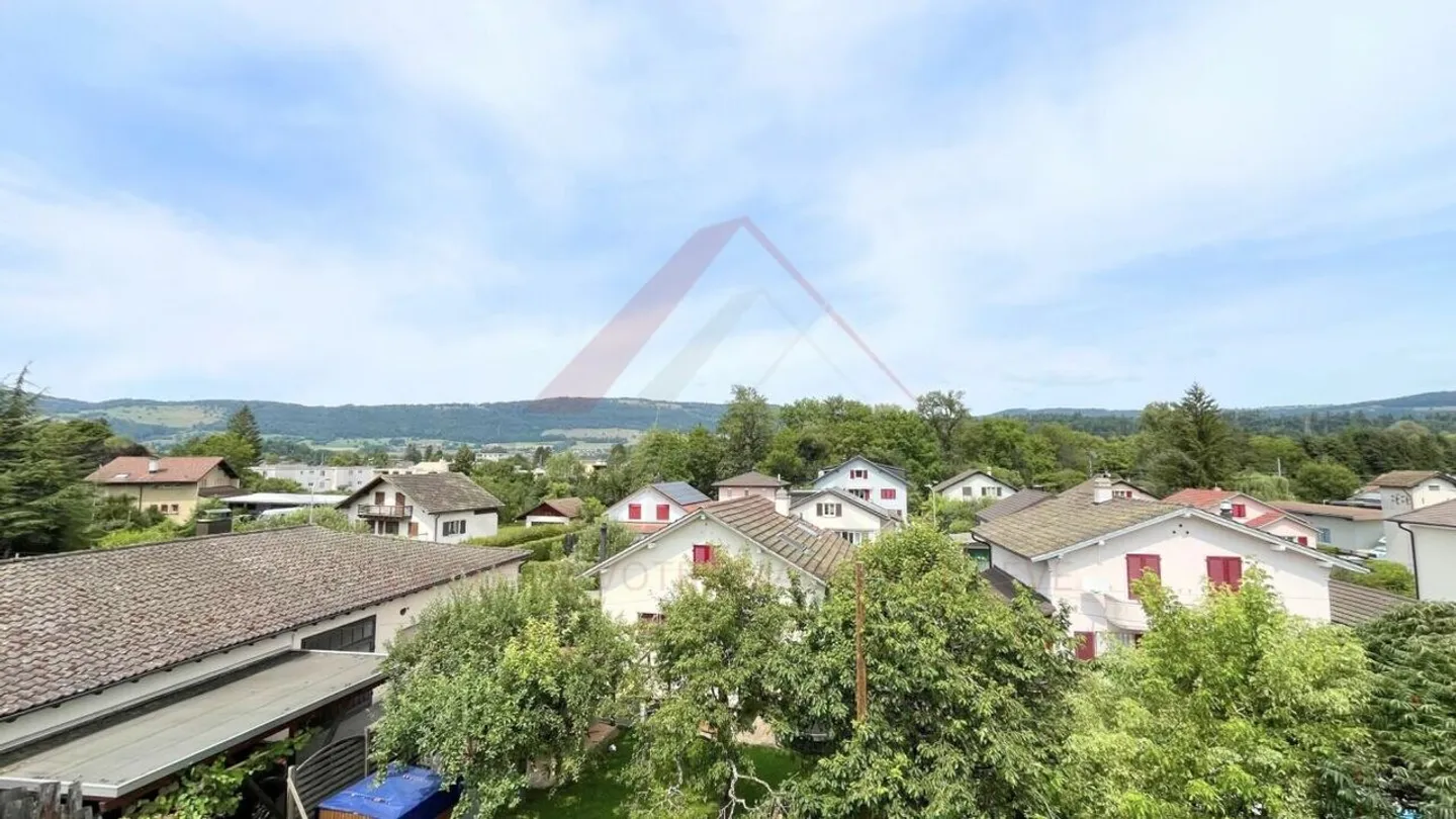 Rare à Bassecourt : Maison lumineuse de 146 m² avec jacuzzi, terrasses et vue exceptionnelle - Photo 12 sur 13