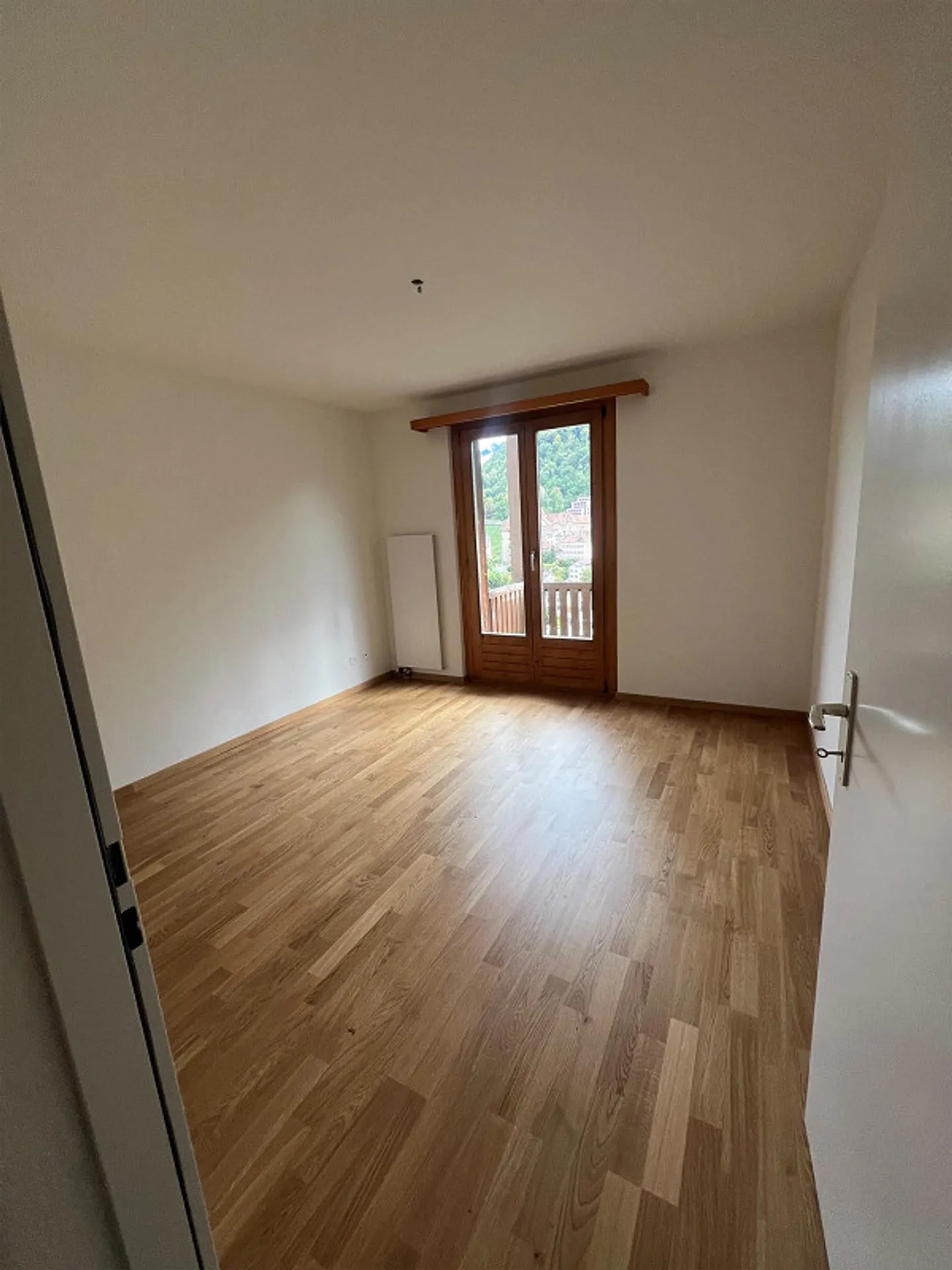 Appartamento affascinante, parzialmente ristrutturato, 3.5 locali con vista mozzafiato - Foto 4 di 10