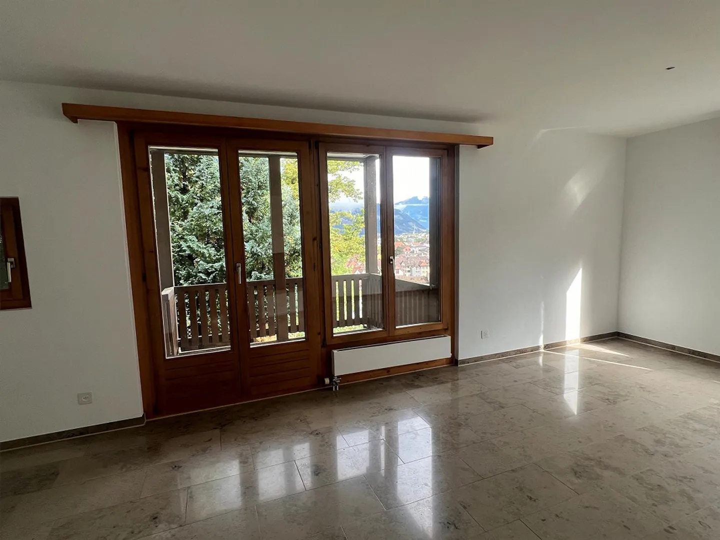 Appartamento affascinante, parzialmente ristrutturato, 3.5 locali con vista mozzafiato - Foto 9 di 10