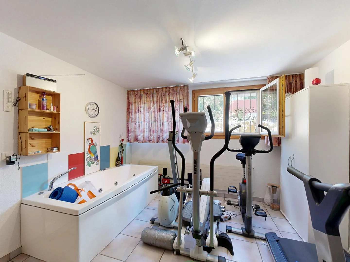 Two-family house with versatile usage options - Photo 15 of 30