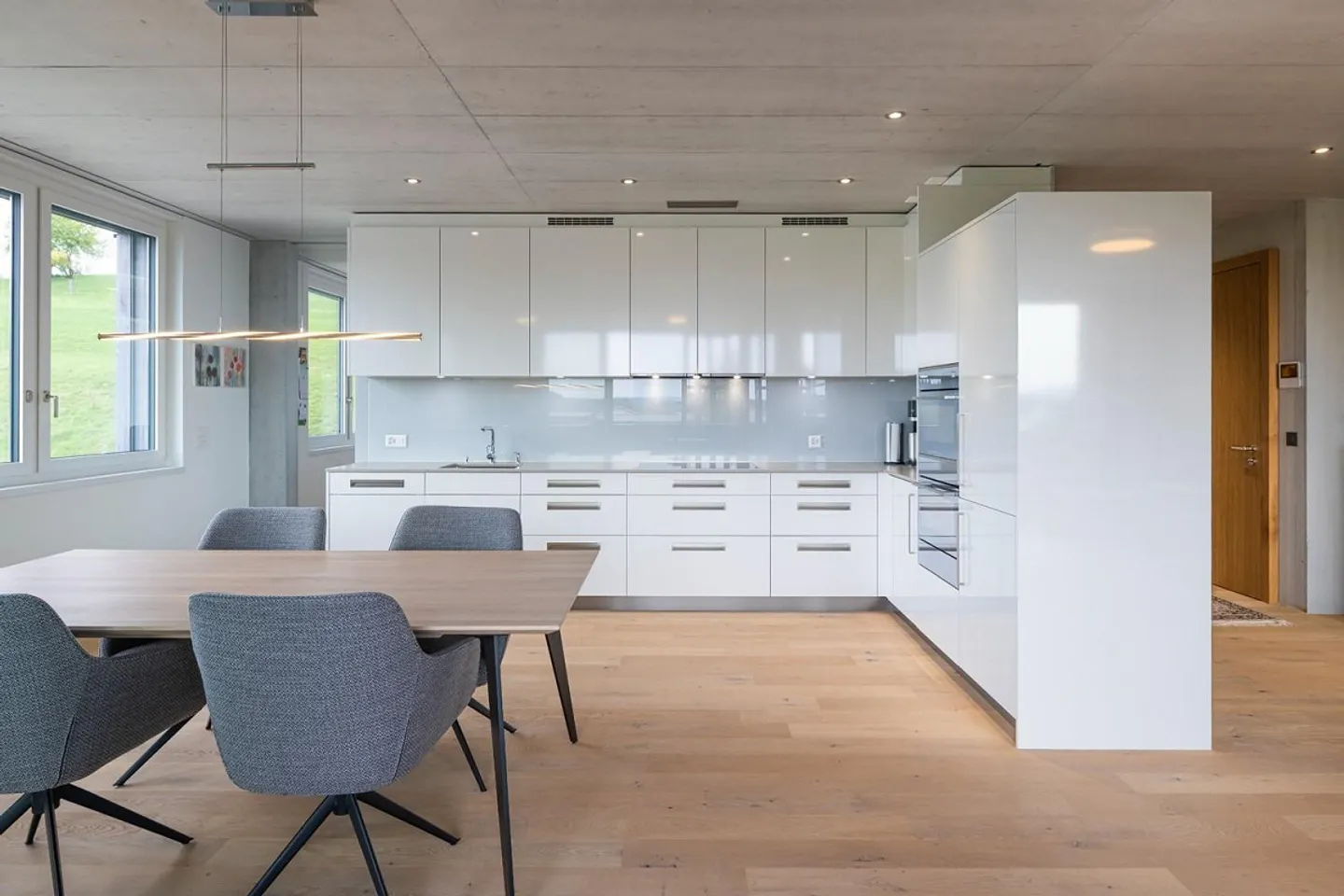 Modernes Apartment mit Loggia - Foto 3 von 8