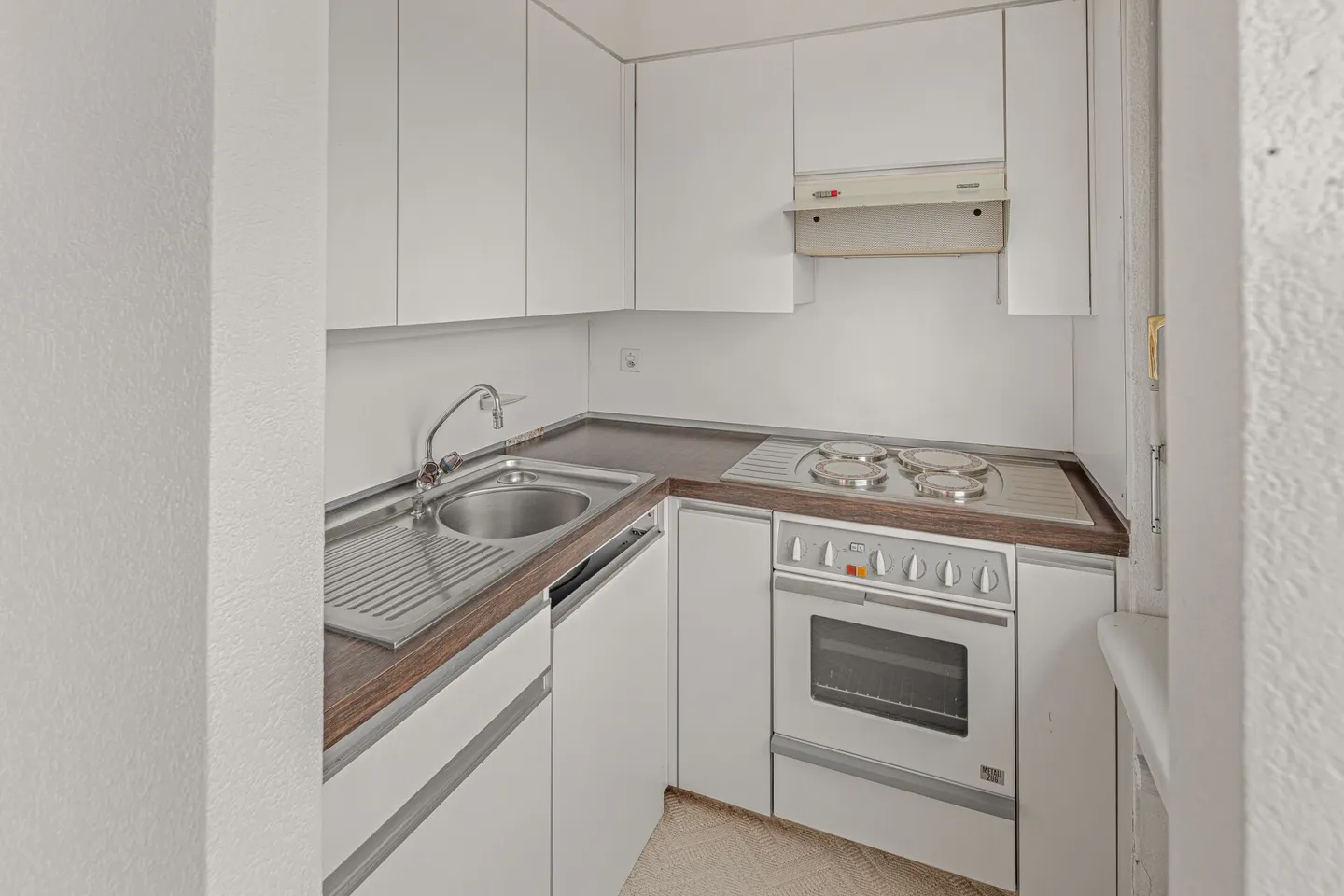 Weitblick über Rhein, Reben und Stadt - Foto 4 von 12