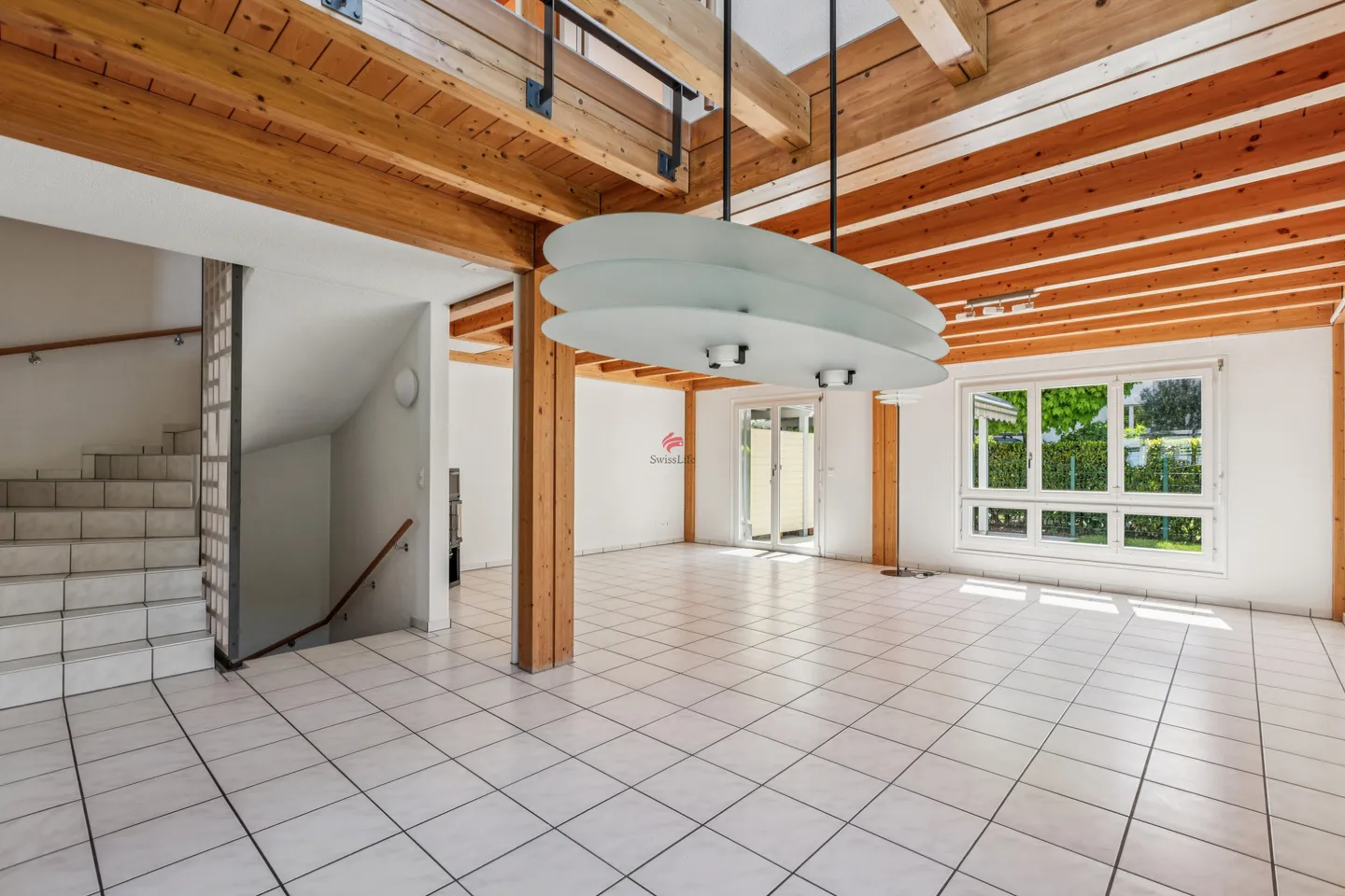 Family living space in a semi-detached house...in the best location - Photo 2 of 7