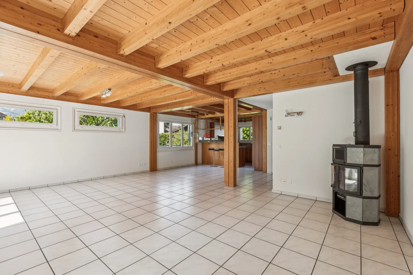 Family living space in a semi-detached house...in the best location - Photo 4 of 7