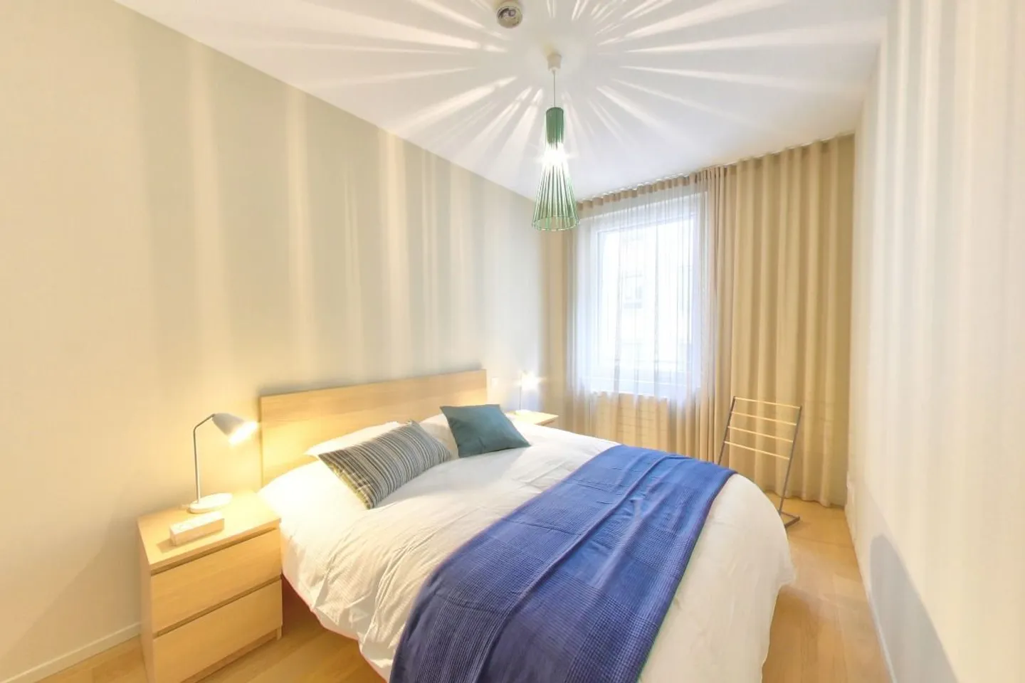 MÖBLIERTE WOHNUNG "PETITE COUR" STUDIOS MIT HOTELDIENSTLEISTUNGEN - Foto 4 von 6