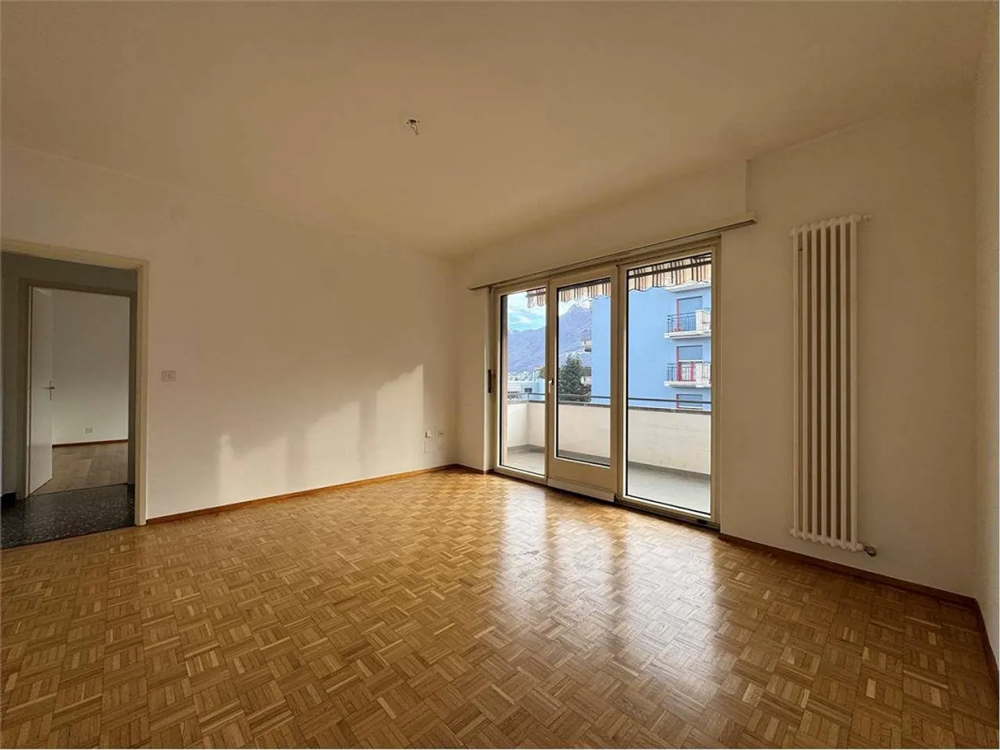 Appartement 2,5 pièces à Lugano à 3 minutes à pied de la clinique Moncucco - Photo 2 sur 5