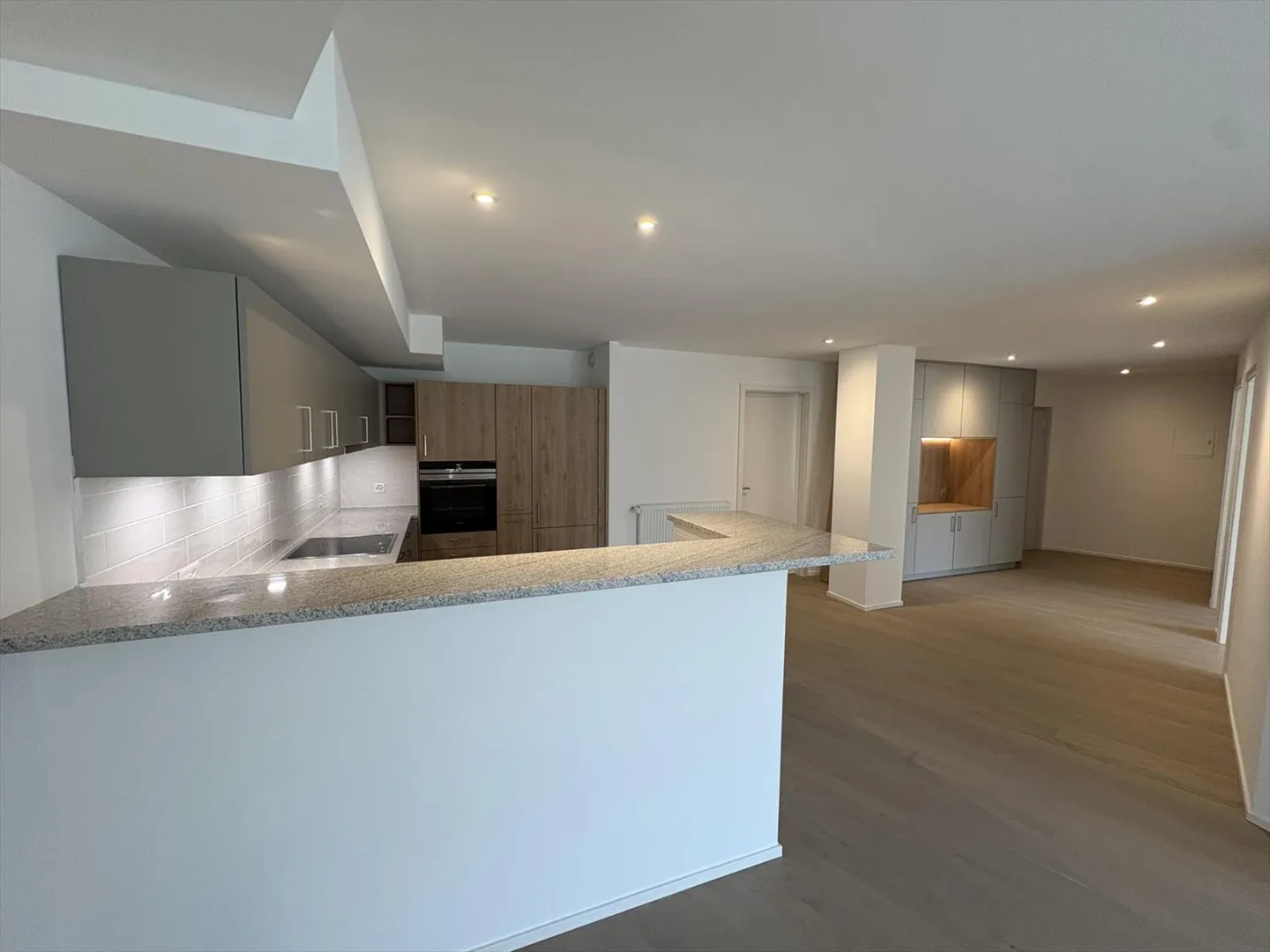Appartement 4 pièces - Photo 2 sur 4
