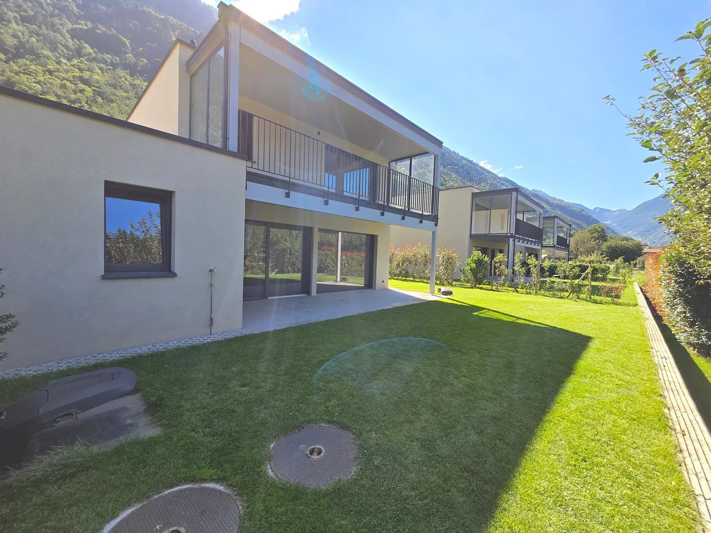 New Villa - 203 m2 and 845 m3 - Martigny - Ref. 10242567 - Photo 2 of 13