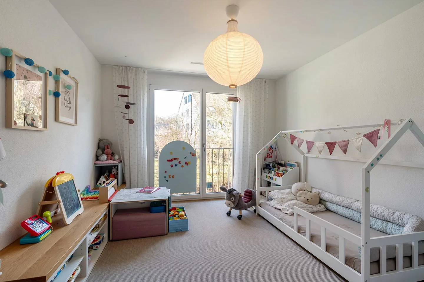 Vie contemporaine dans un endroit détendu - Photo 7 sur 10