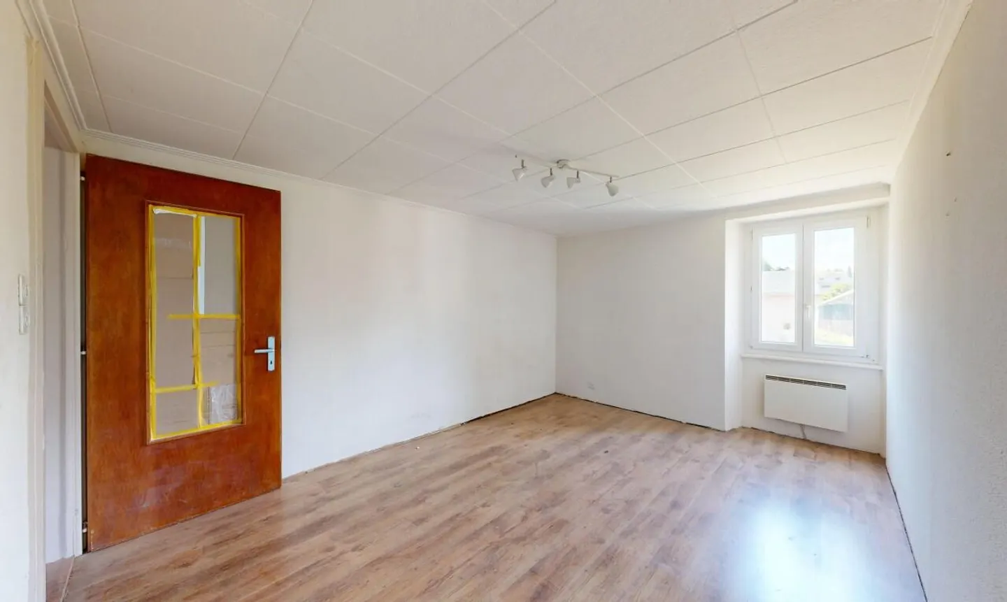 Appartement 3,5 pièces à Grône – Fort potentiel de rénovation - Photo 8 sur 11