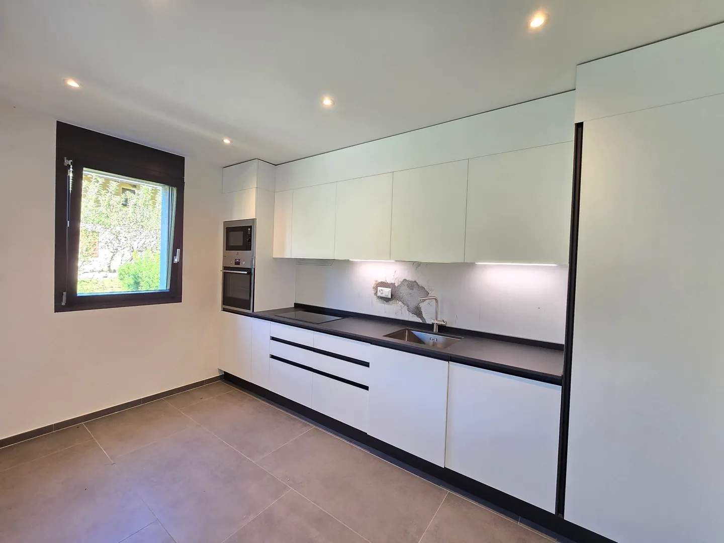 New Villa - 203 m2 and 845 m3 - Martigny - Ref. 10242567 - Photo 6 of 13