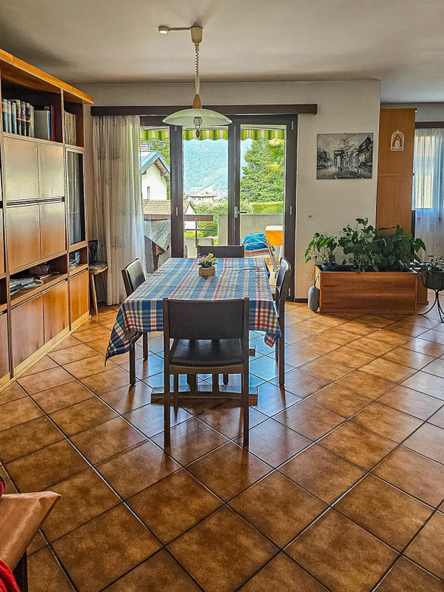 Zwillingshaus mit Garten und Hobbyraum in Vezia - Foto 2 von 12