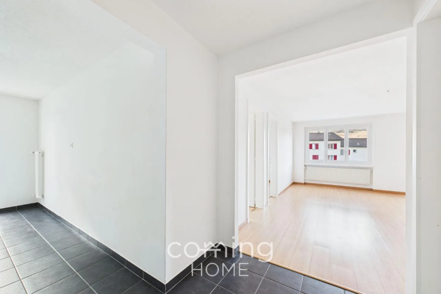 Appartement 3.5 pièces ensoleillé avec balcon et vue sur les montagnes dans un endroit calme - Photo 6 sur 11
