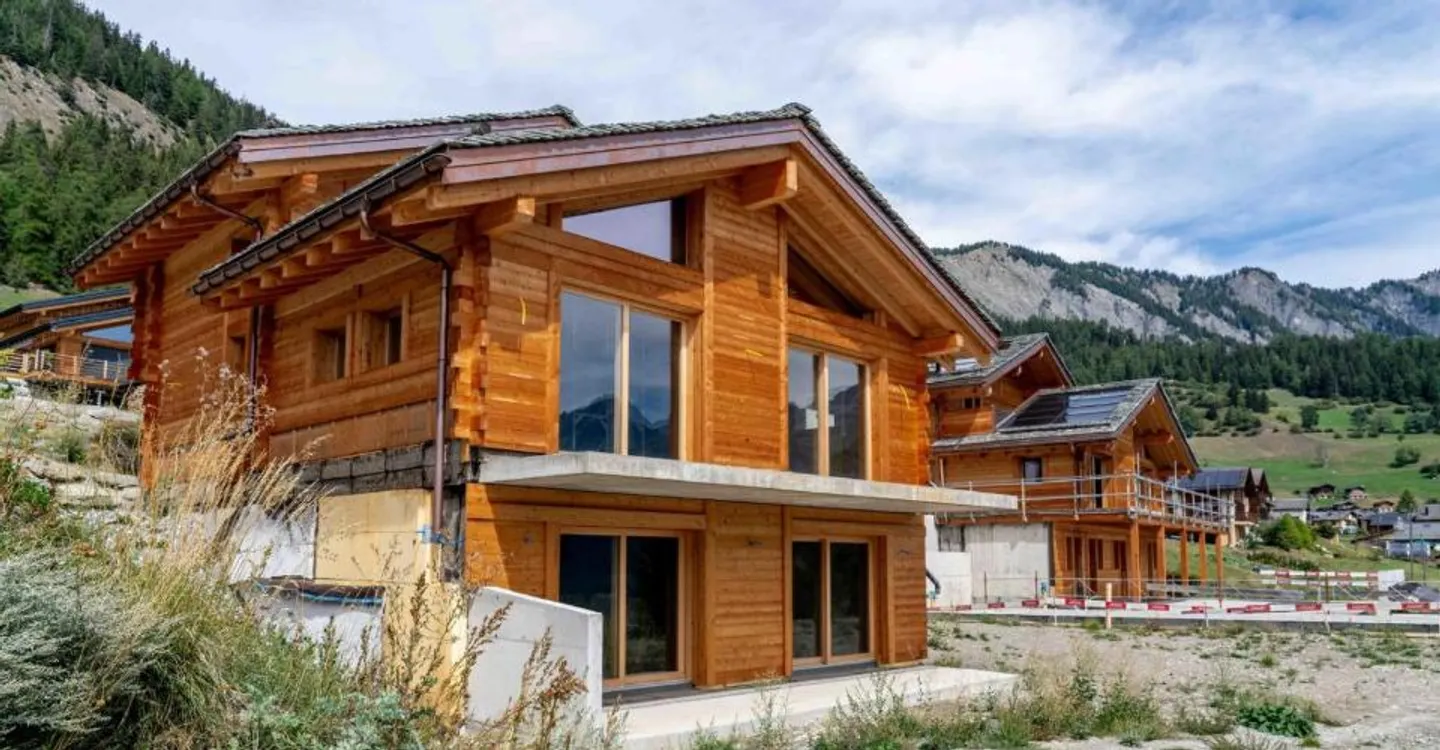 Super duplex of 4.5 rooms under construction in Levron - Photo 2 of 13