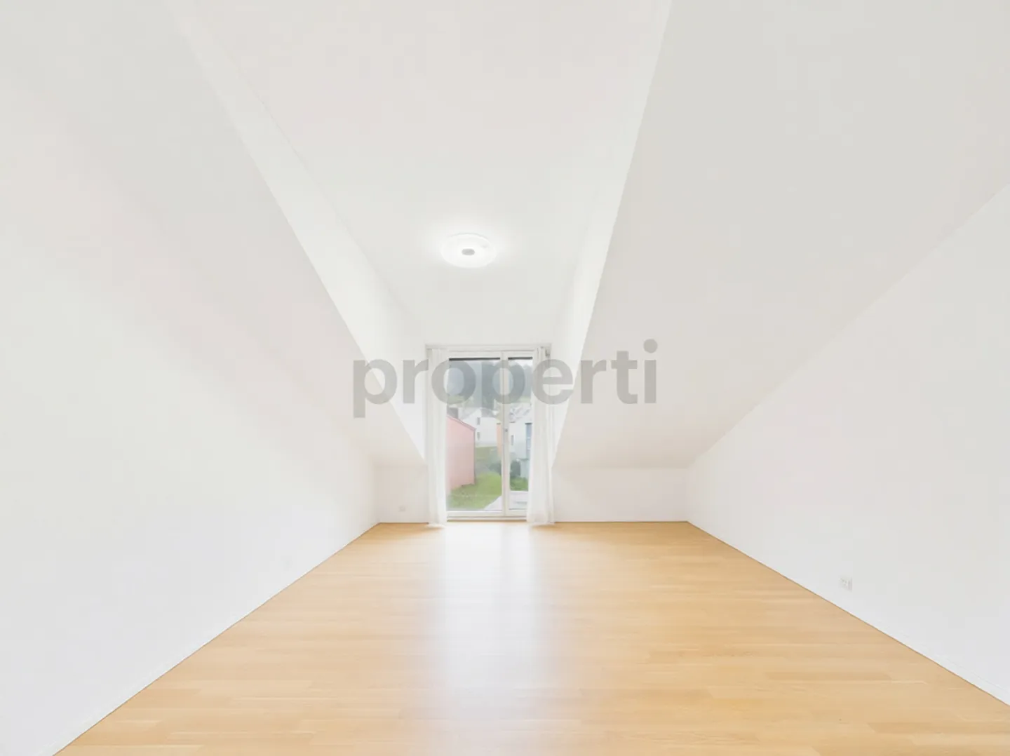 Casa a schiera moderna di 5,5 stanze con standard Minergie e garage, Hüttikon - Foto 6 di 13