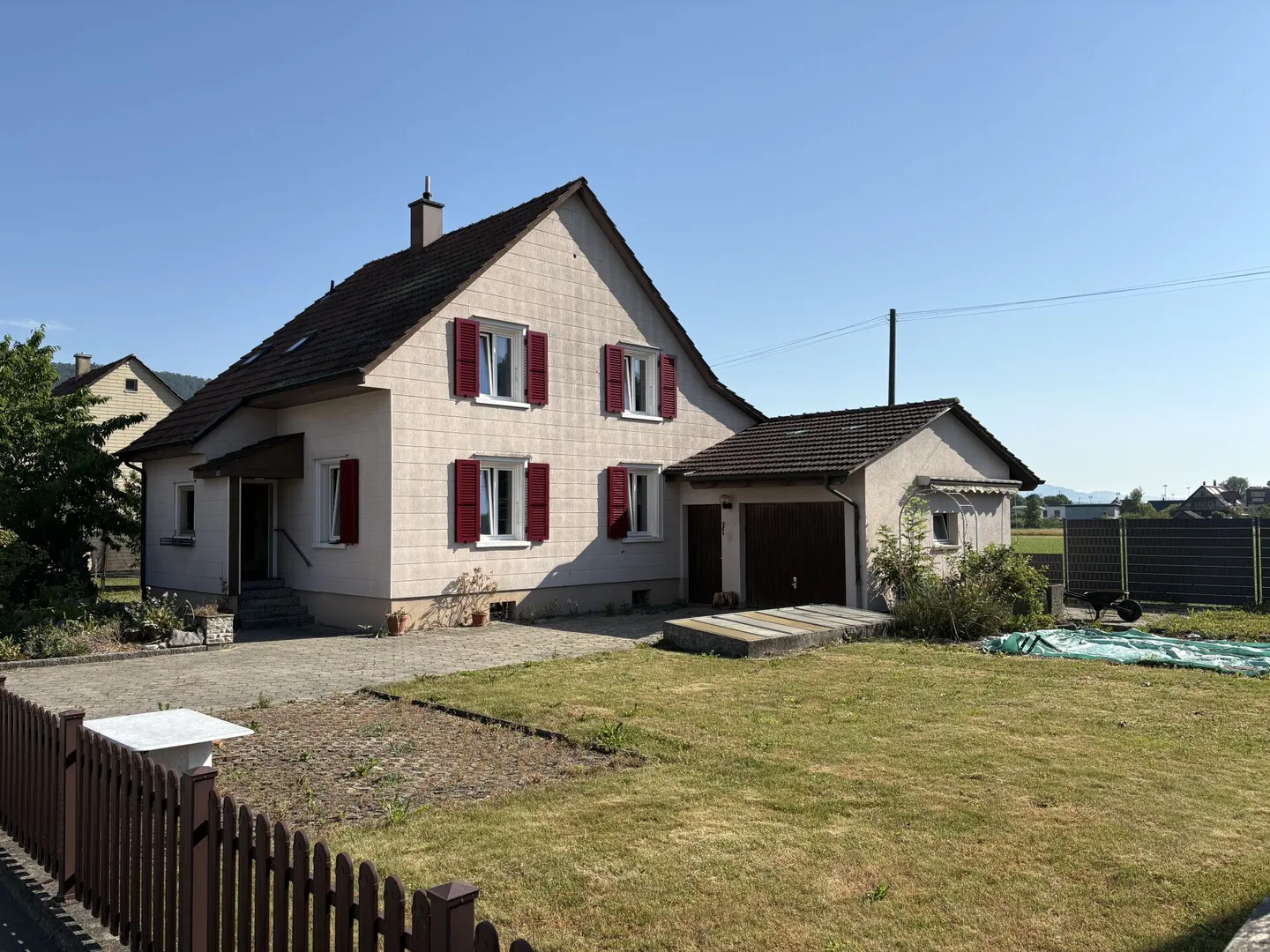 Maison individuelle avec potentiel....Construisez votre avenir! - Photo 1 sur 1
