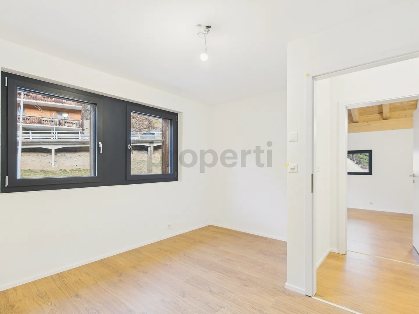 Stupendo appartamento nuovo di 4.5 stanze con vista mozzafiato sulle montagne - Foto 10 di 13
