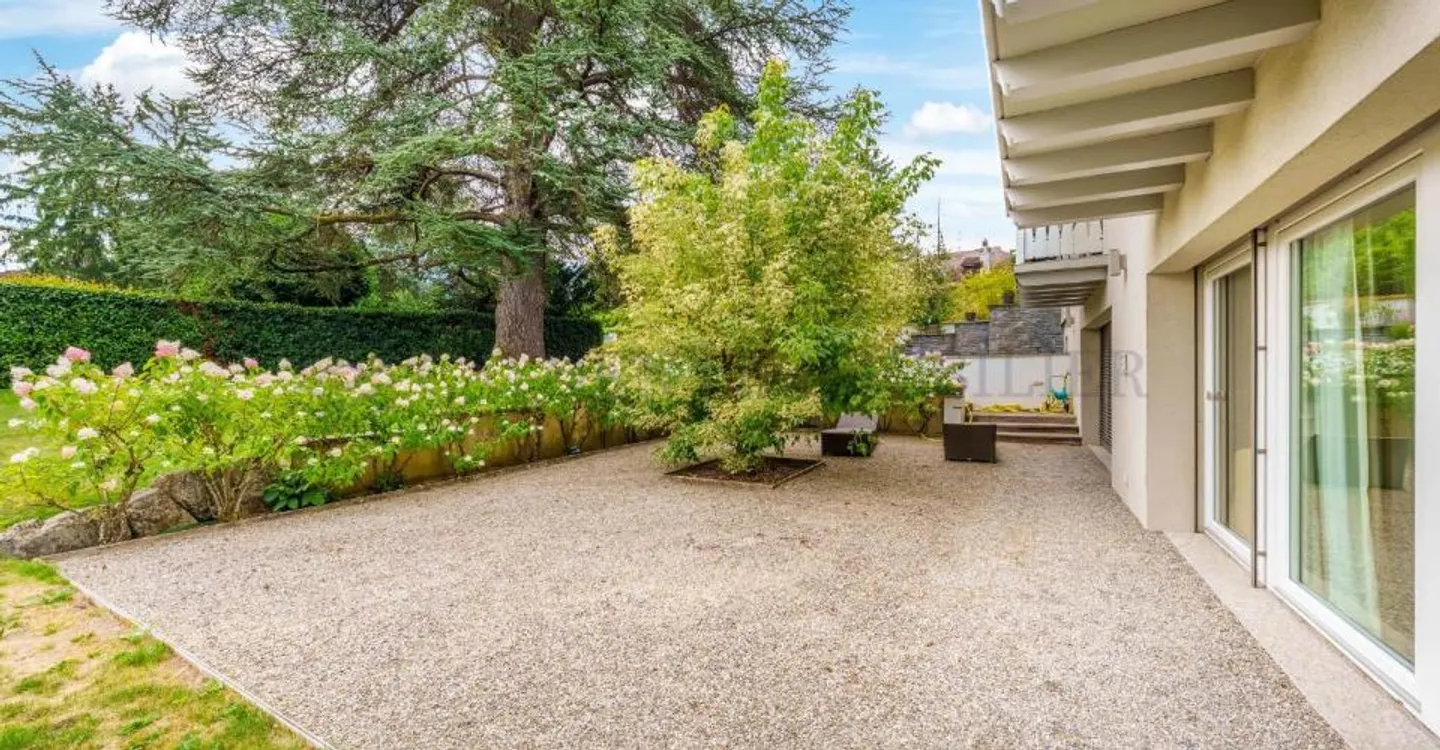 Große, vollständig renovierte Einzelvilla! - Foto 5 von 11