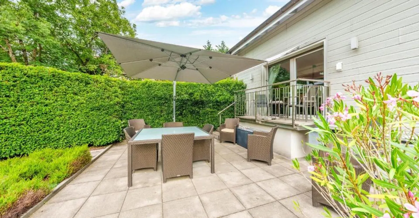 Große, vollständig renovierte Einzelvilla! - Foto 7 von 11