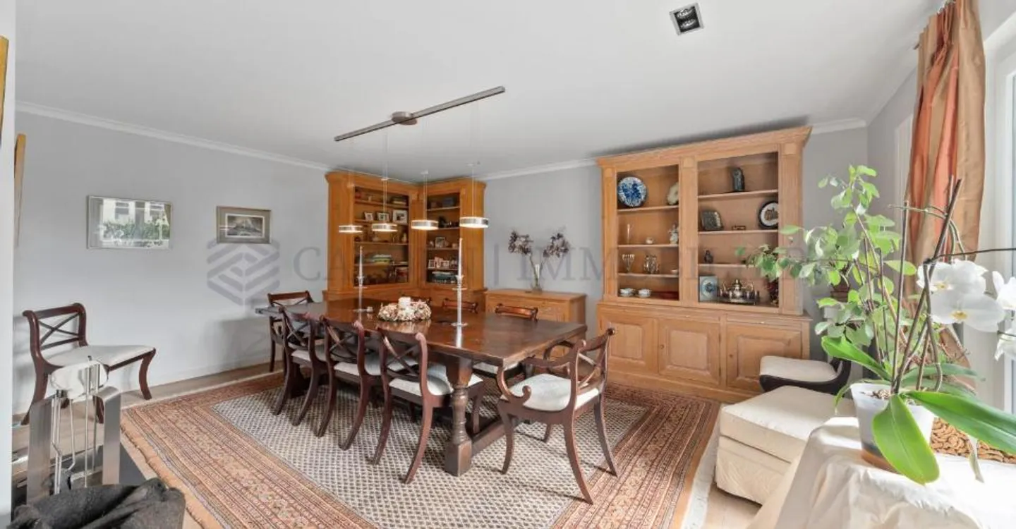 Große, vollständig renovierte Einzelvilla! - Foto 10 von 11