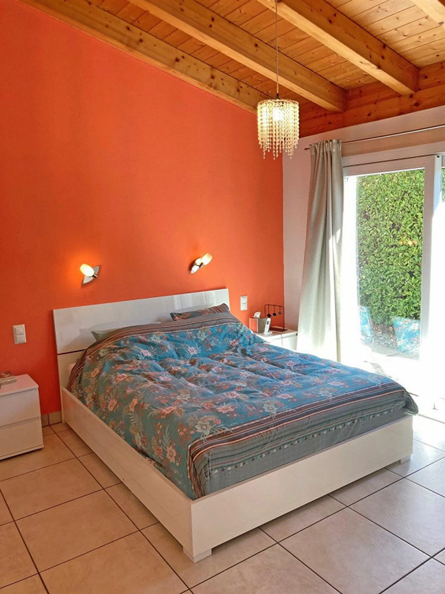 Villa con piscina e prato all'inglese, ampio parcheggio - Foto 8 di 13
