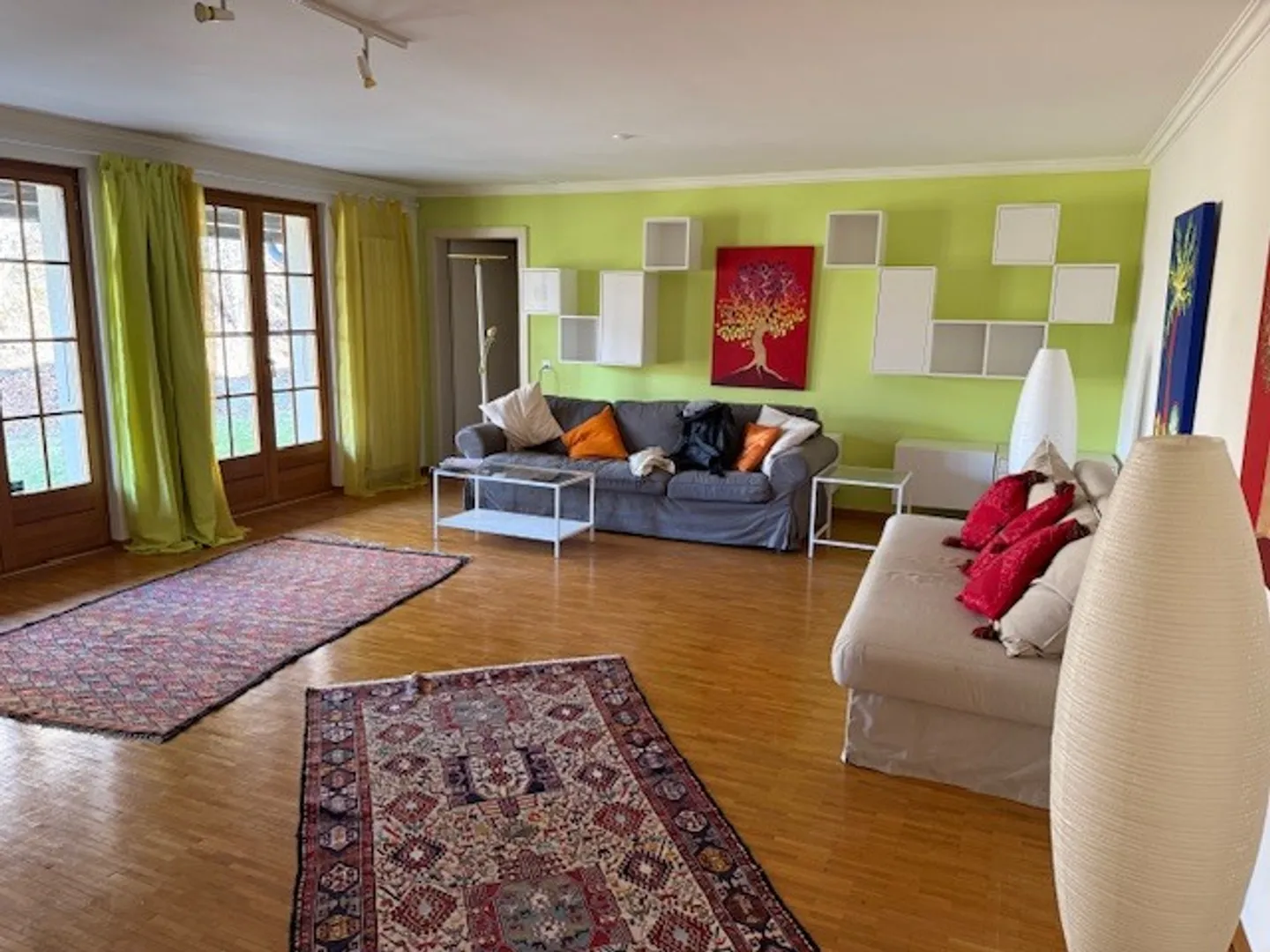 Appartement Charmant avec Vue sur le Lac - Photo 3 sur 8