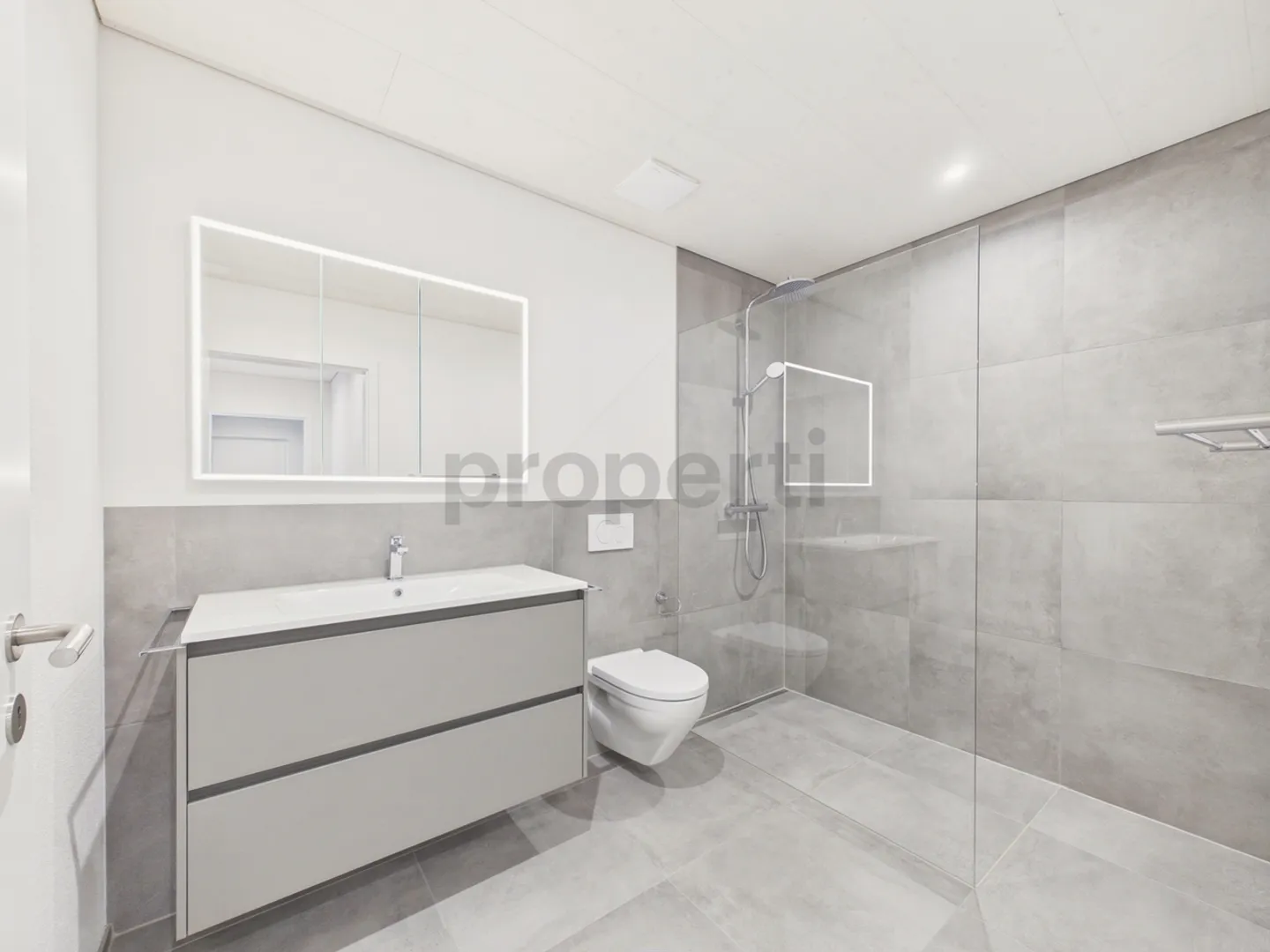 Appartamento moderno di 3,5 stanze con posizione privilegiata a Rohrbachgraben - Foto 9 di 13