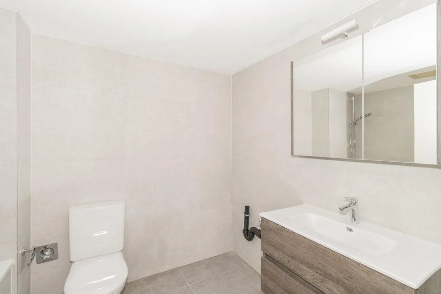 Appartement 3.5 pièces récemment rénové dans un emplacement privilégié - Photo 4 sur 8